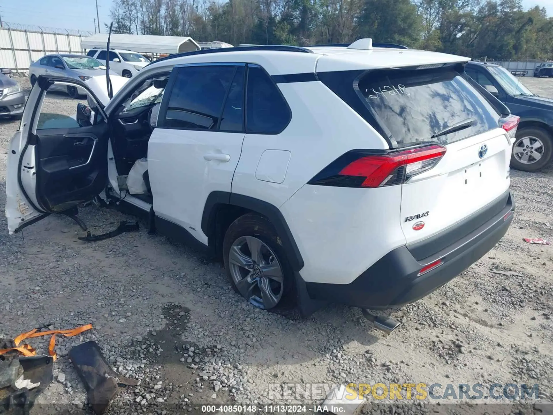 3 Фотография поврежденного автомобиля 2T3RWRFV6RW201374 TOYOTA RAV4 HYBRID 2024