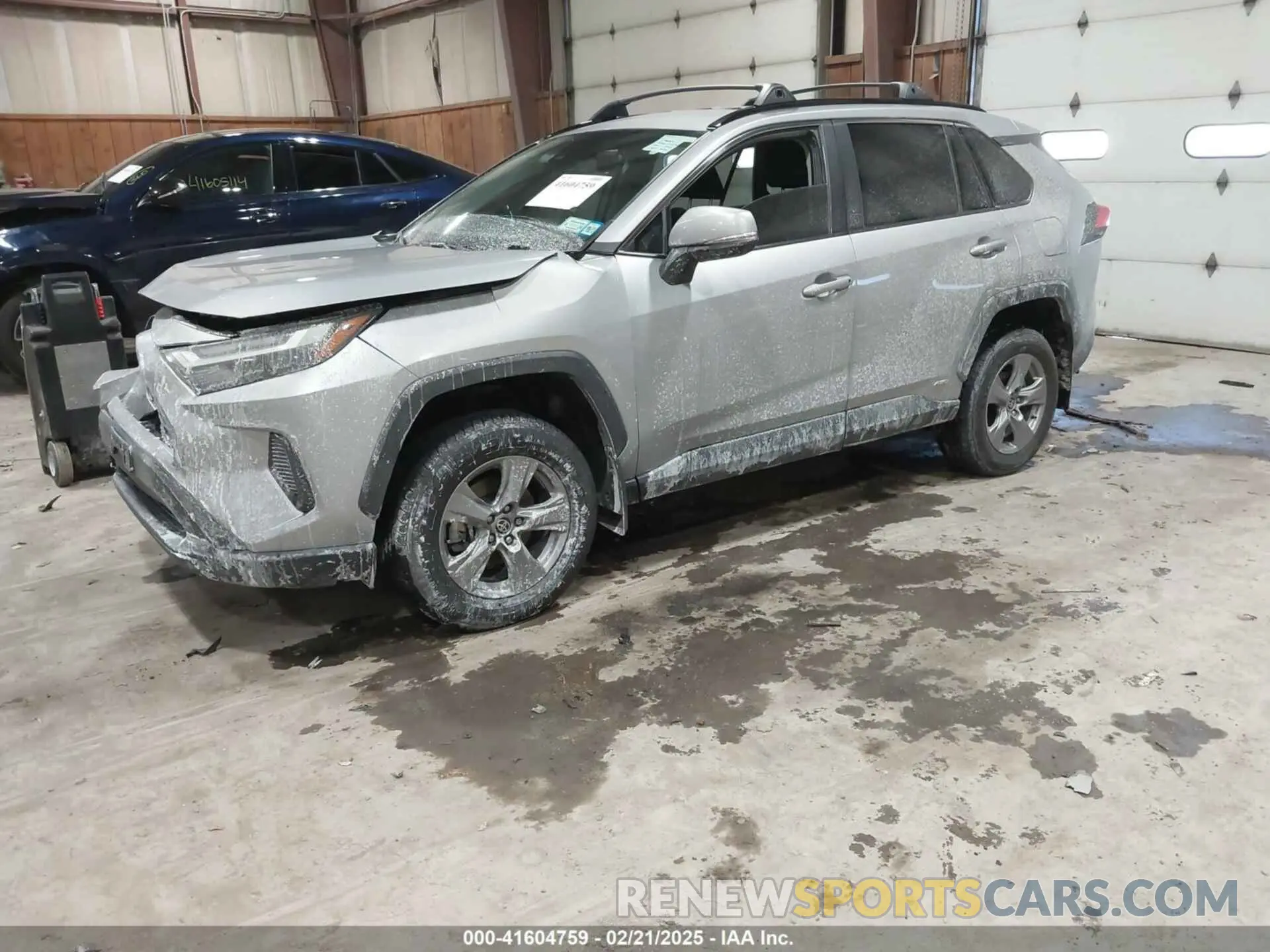 2 Photograph of a damaged car 2T3RWRFV6RW229675 TOYOTA RAV4 HYBRID 2024