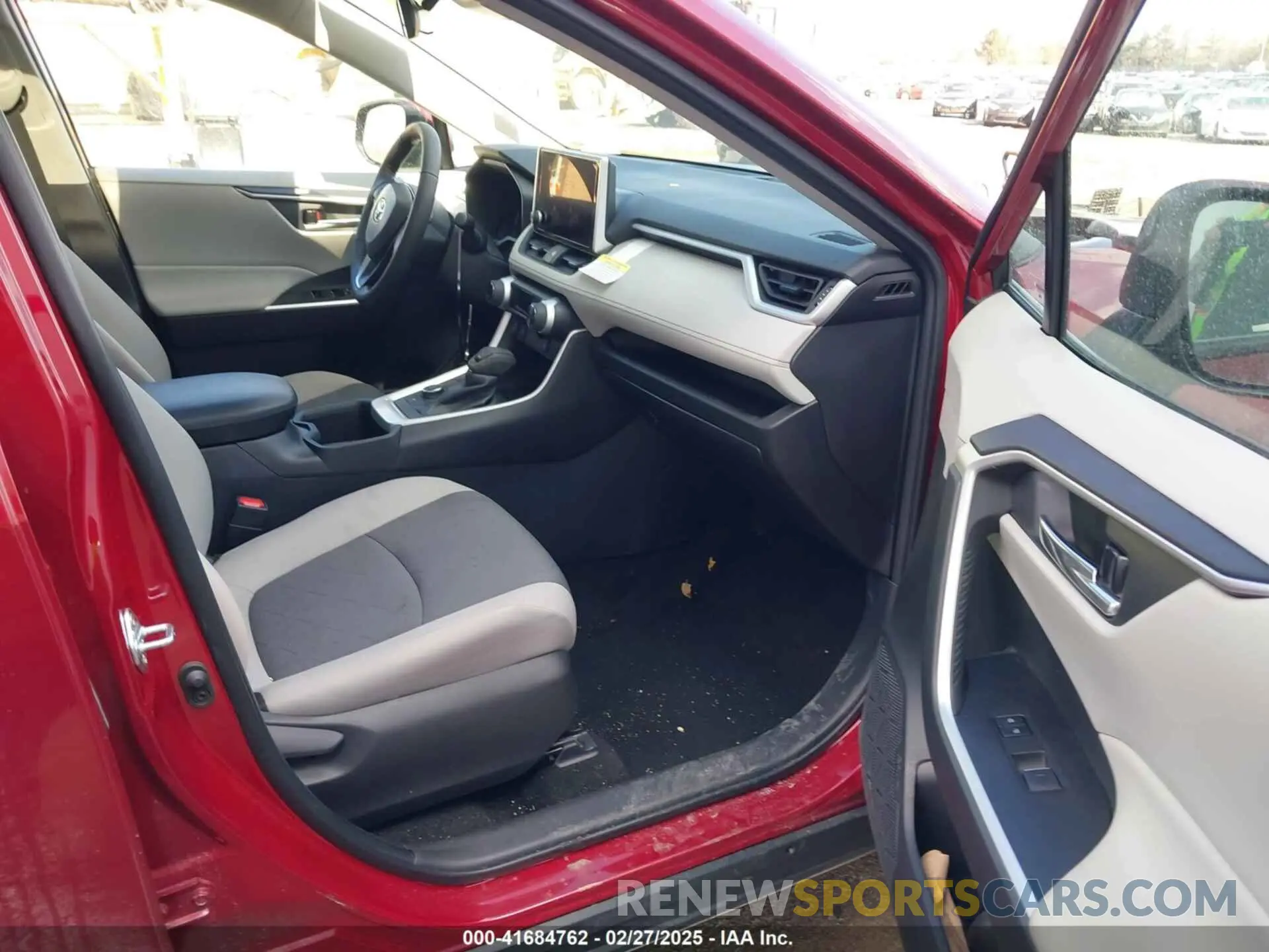 5 Фотография поврежденного автомобиля 2T3RWRFV8RW209945 TOYOTA RAV4 HYBRID 2024