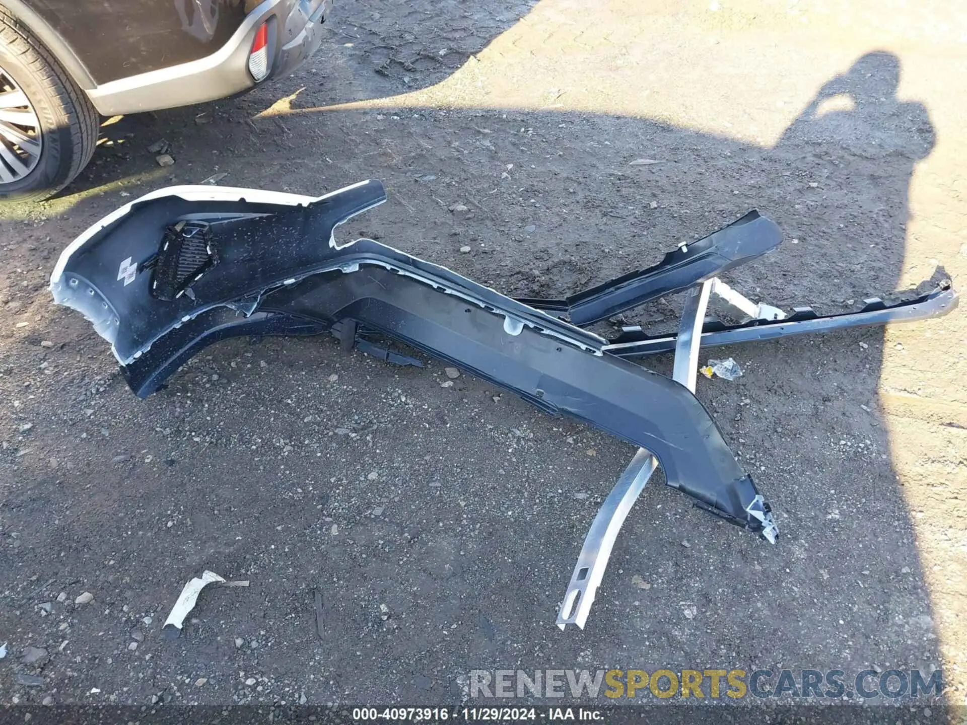 12 Photograph of a damaged car 2T3RWRFV8RW251032 TOYOTA RAV4 HYBRID 2024