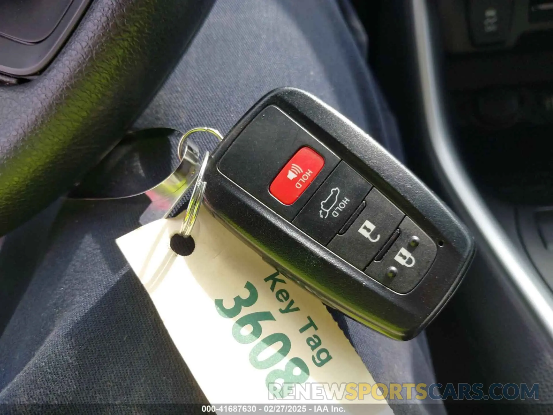 11 Photograph of a damaged car 2T3RWRFVXRW201958 TOYOTA RAV4 HYBRID 2024
