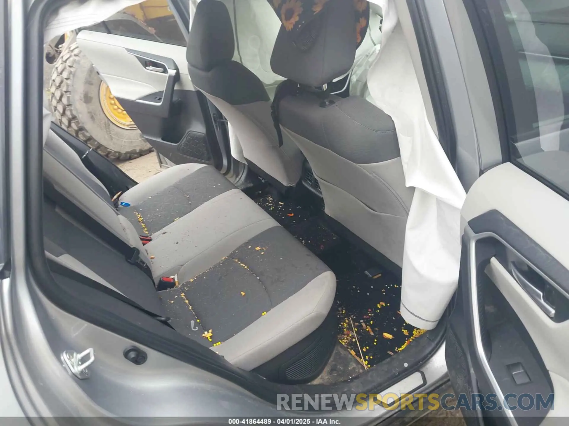 8 Photograph of a damaged car 2T3RWRFVXRW237875 TOYOTA RAV4 HYBRID 2024