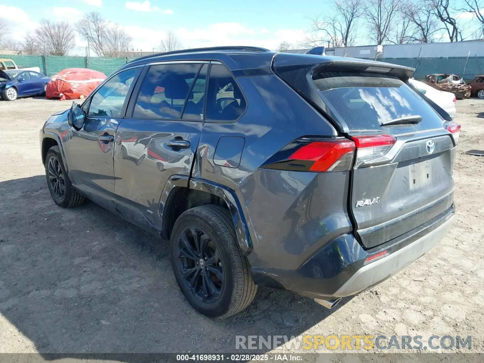 3 Photograph of a damaged car 2T3T6RFV0RW051283 TOYOTA RAV4 HYBRID 2024
