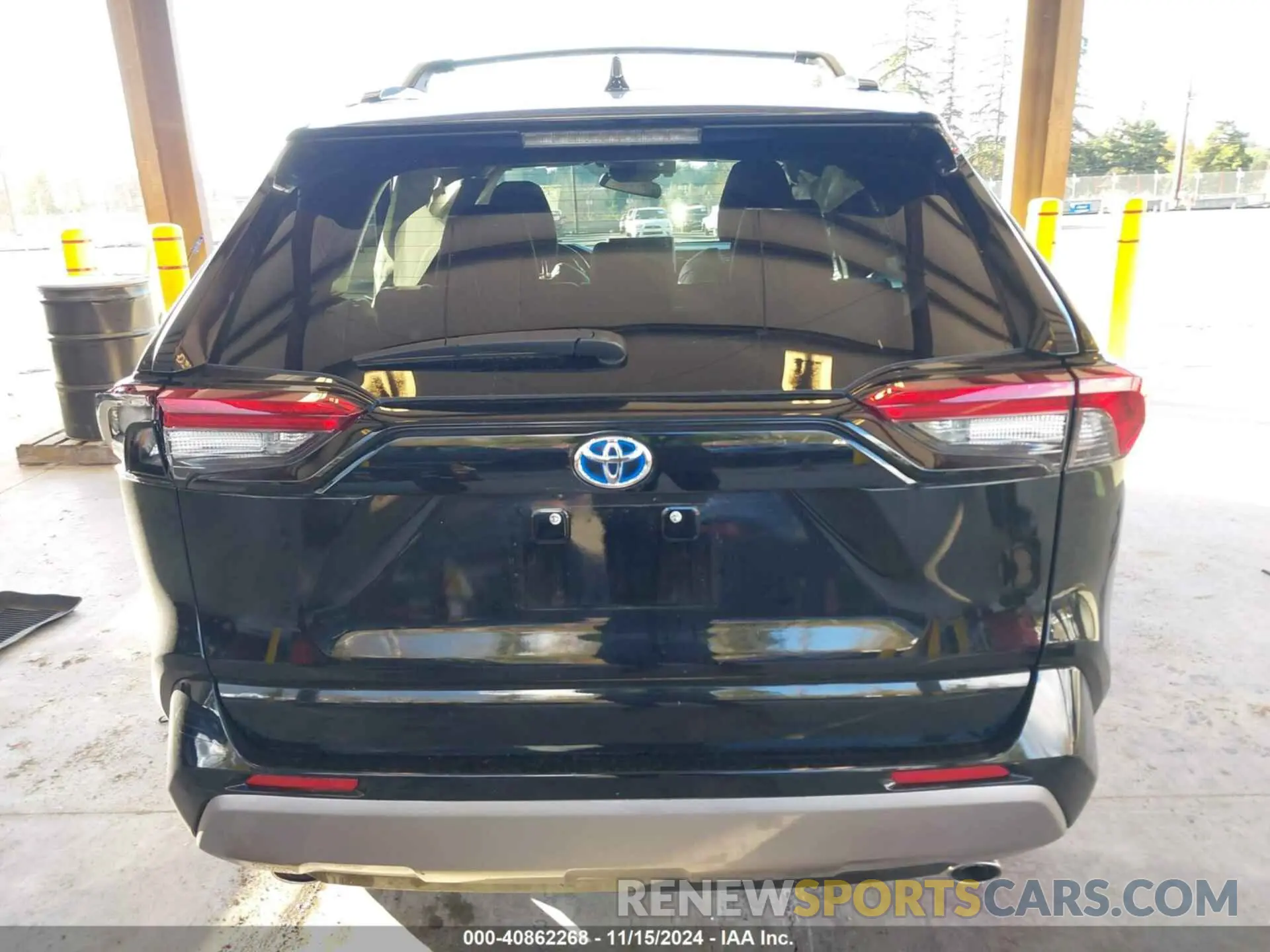 17 Фотография поврежденного автомобиля 2T3T6RFV3RW048815 TOYOTA RAV4 HYBRID 2024