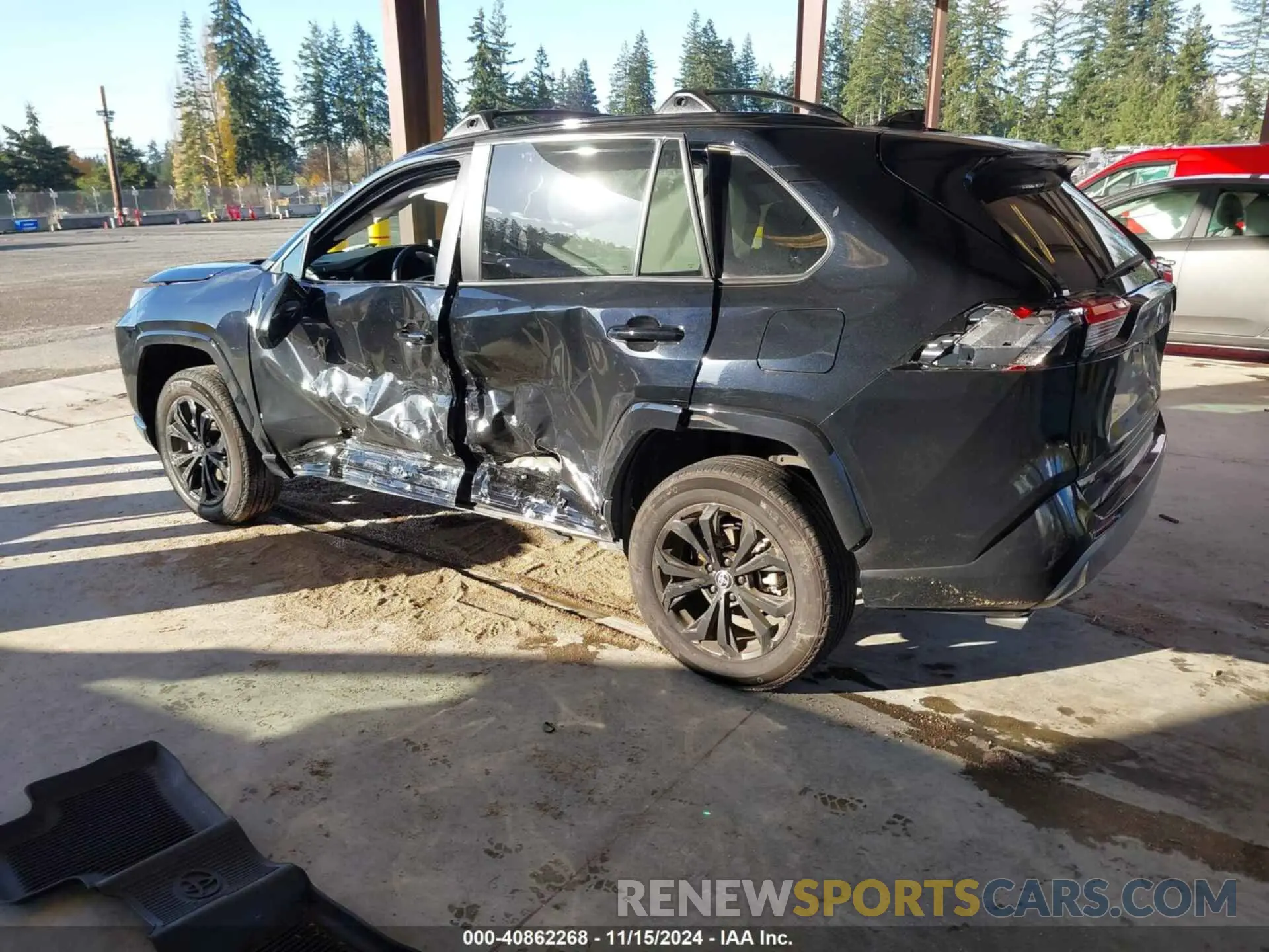 3 Фотография поврежденного автомобиля 2T3T6RFV3RW048815 TOYOTA RAV4 HYBRID 2024