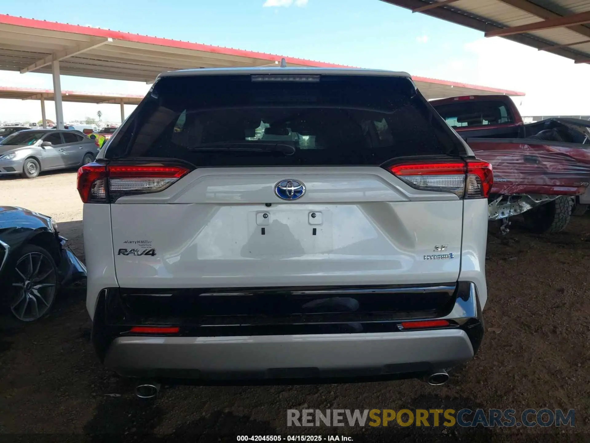 16 Фотография поврежденного автомобиля 2T3T6RFV6RW061168 TOYOTA RAV4 HYBRID 2024