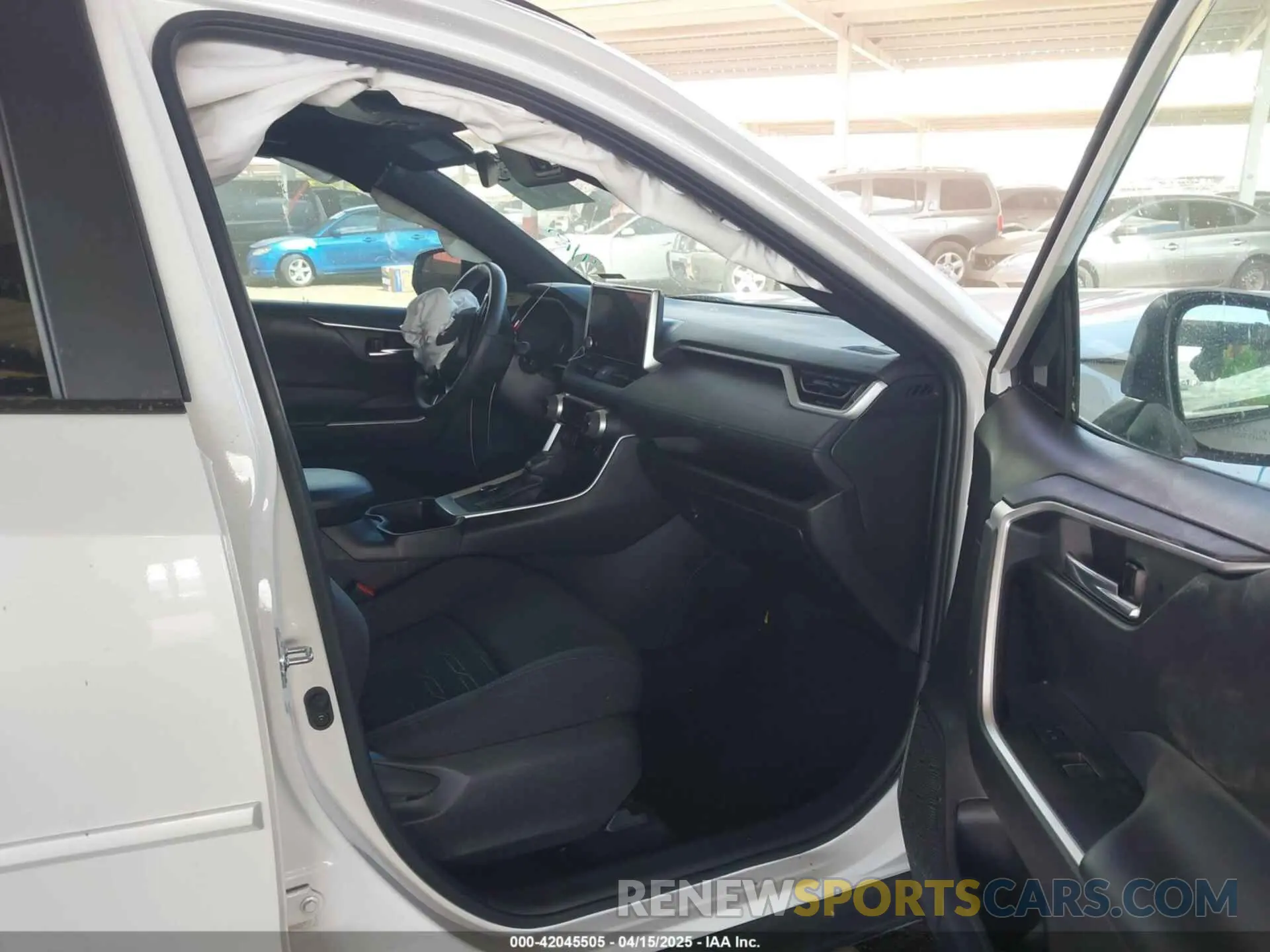 5 Фотография поврежденного автомобиля 2T3T6RFV6RW061168 TOYOTA RAV4 HYBRID 2024