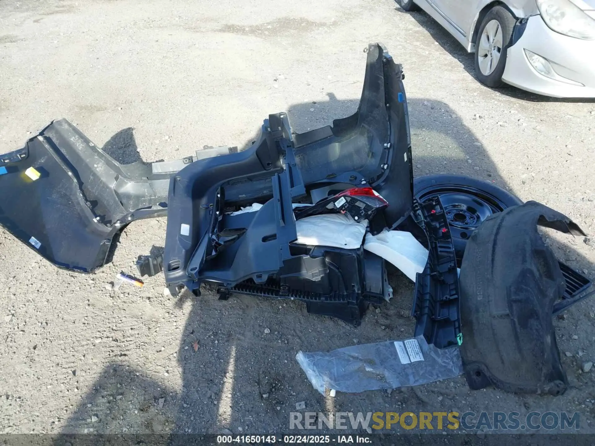 12 Photograph of a damaged car 2T3UWRFV3RW210950 TOYOTA RAV4 HYBRID 2024