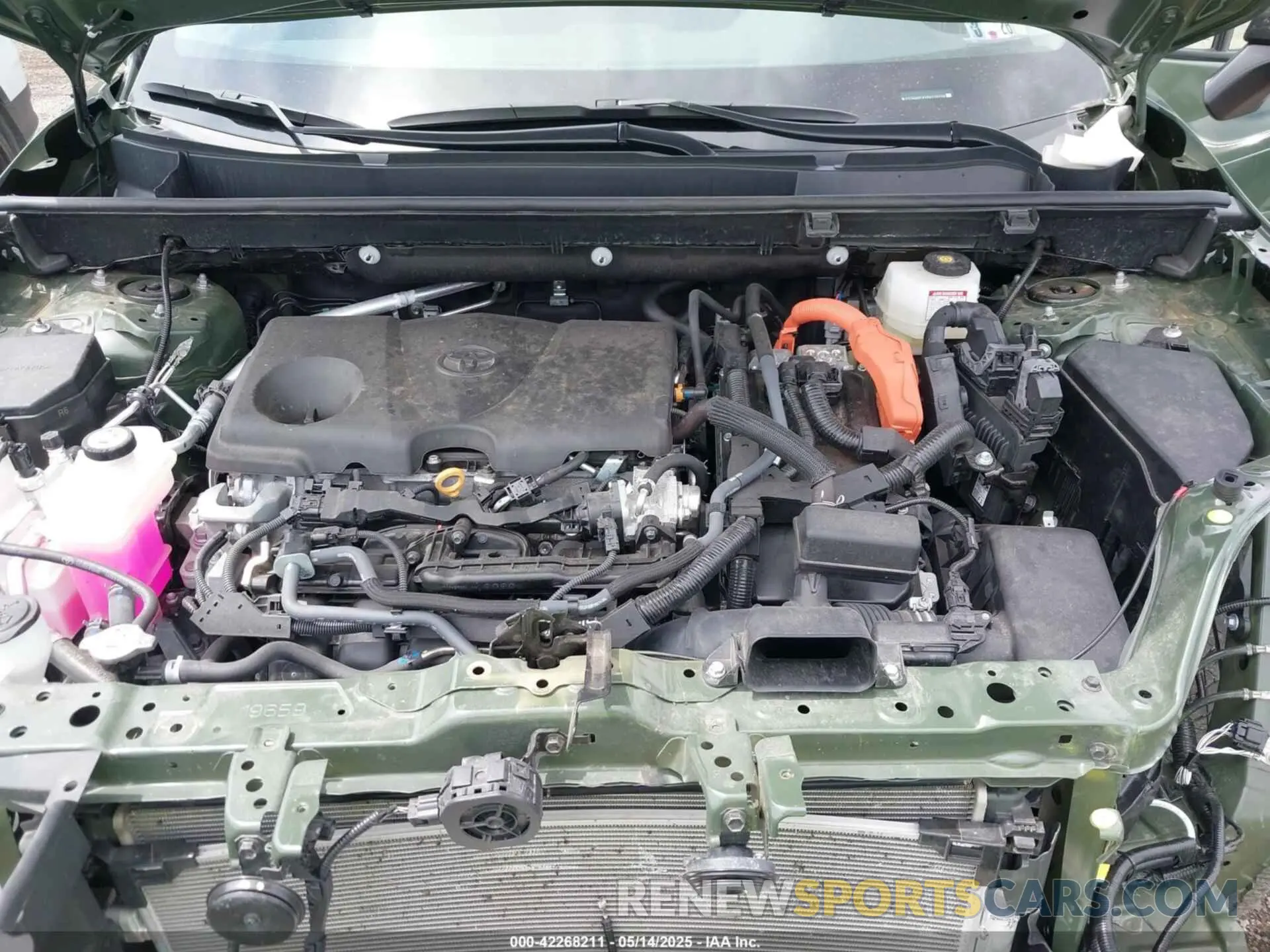 10 Фотография поврежденного автомобиля 2T3UWRFV4RW219138 TOYOTA RAV4 HYBRID 2024