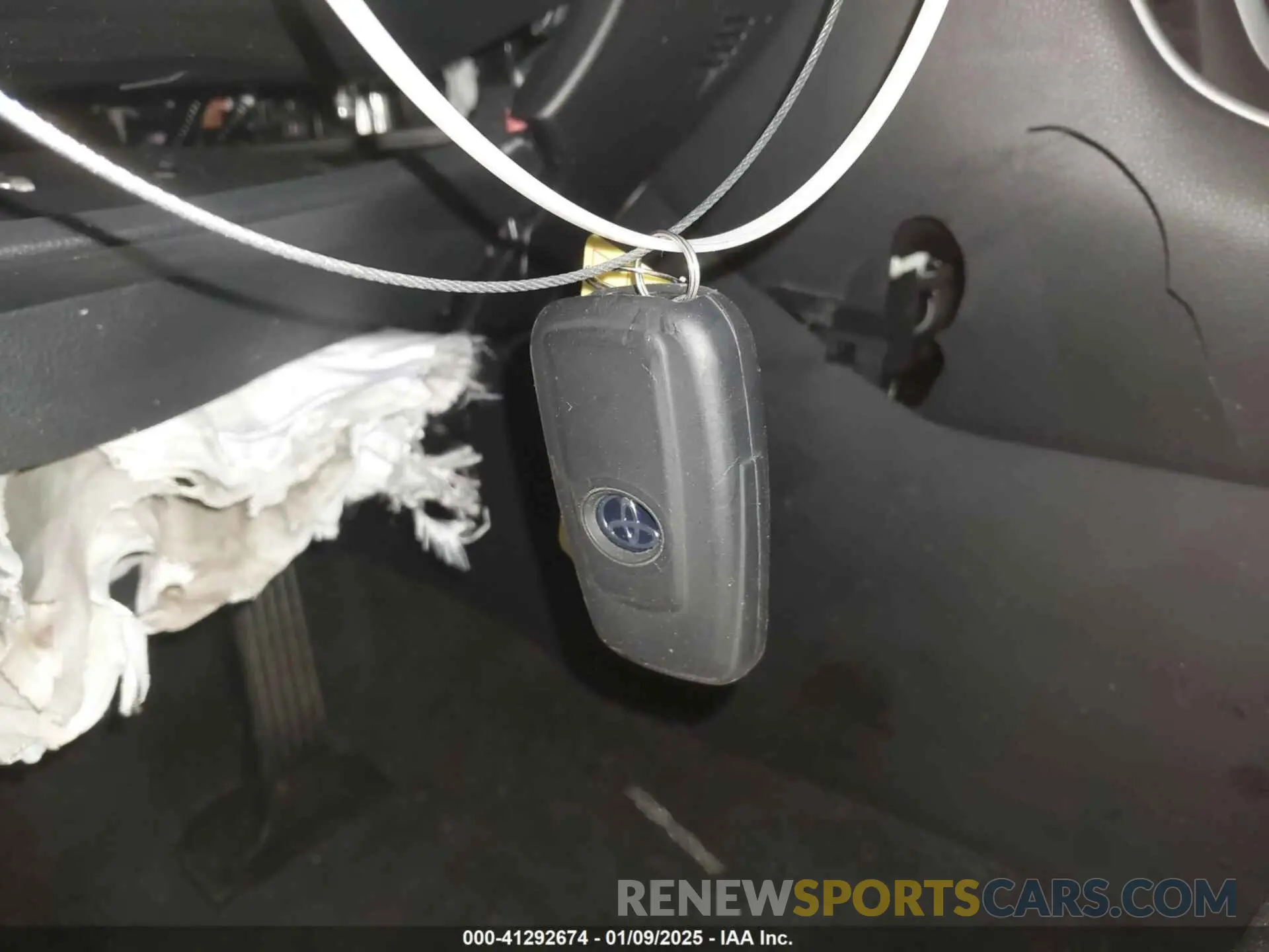 11 Photograph of a damaged car 2T3UWRFV6RW235390 TOYOTA RAV4 HYBRID 2024