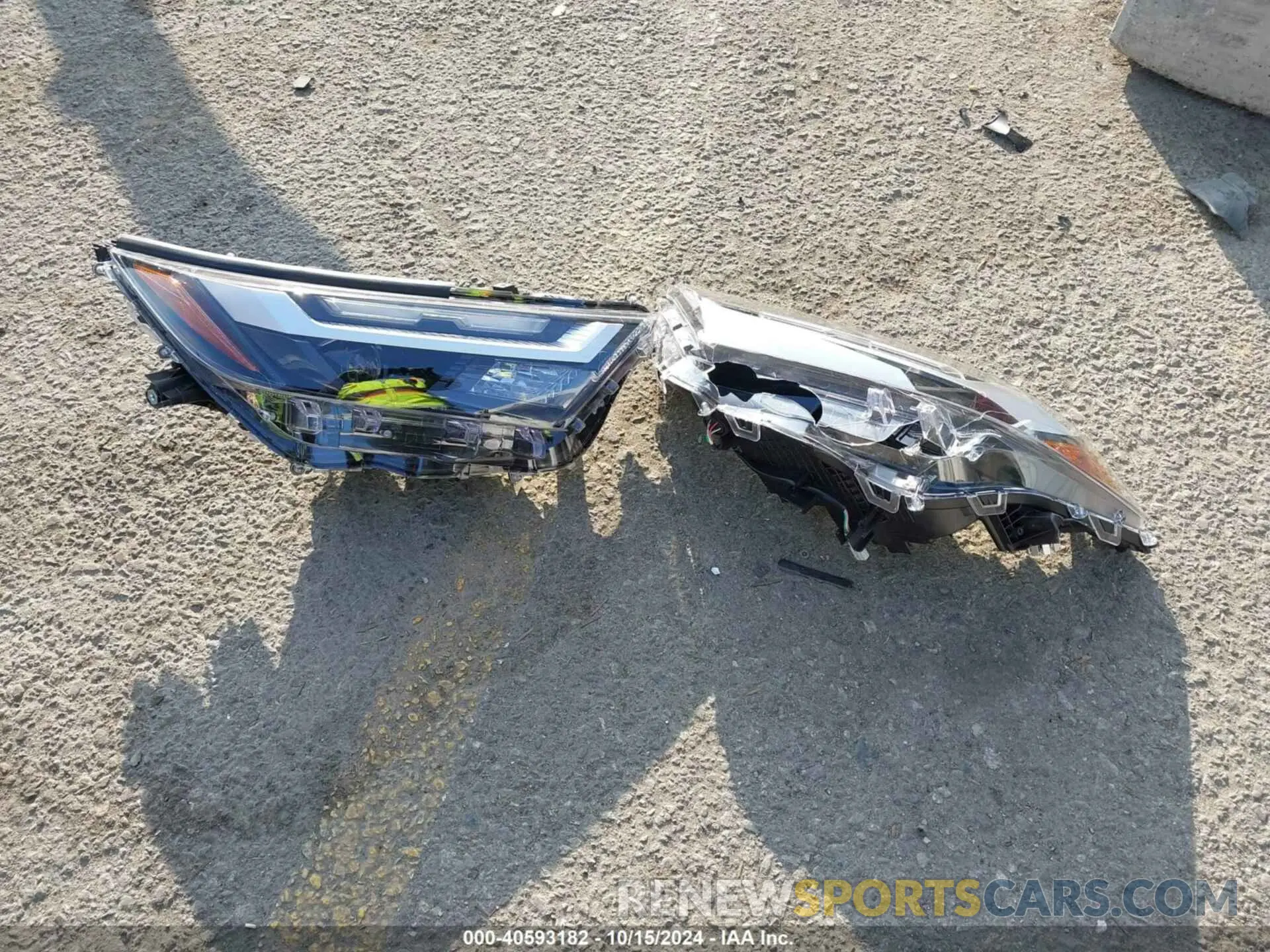 12 Photograph of a damaged car 2T3UWRFV8RW204576 TOYOTA RAV4 HYBRID 2024