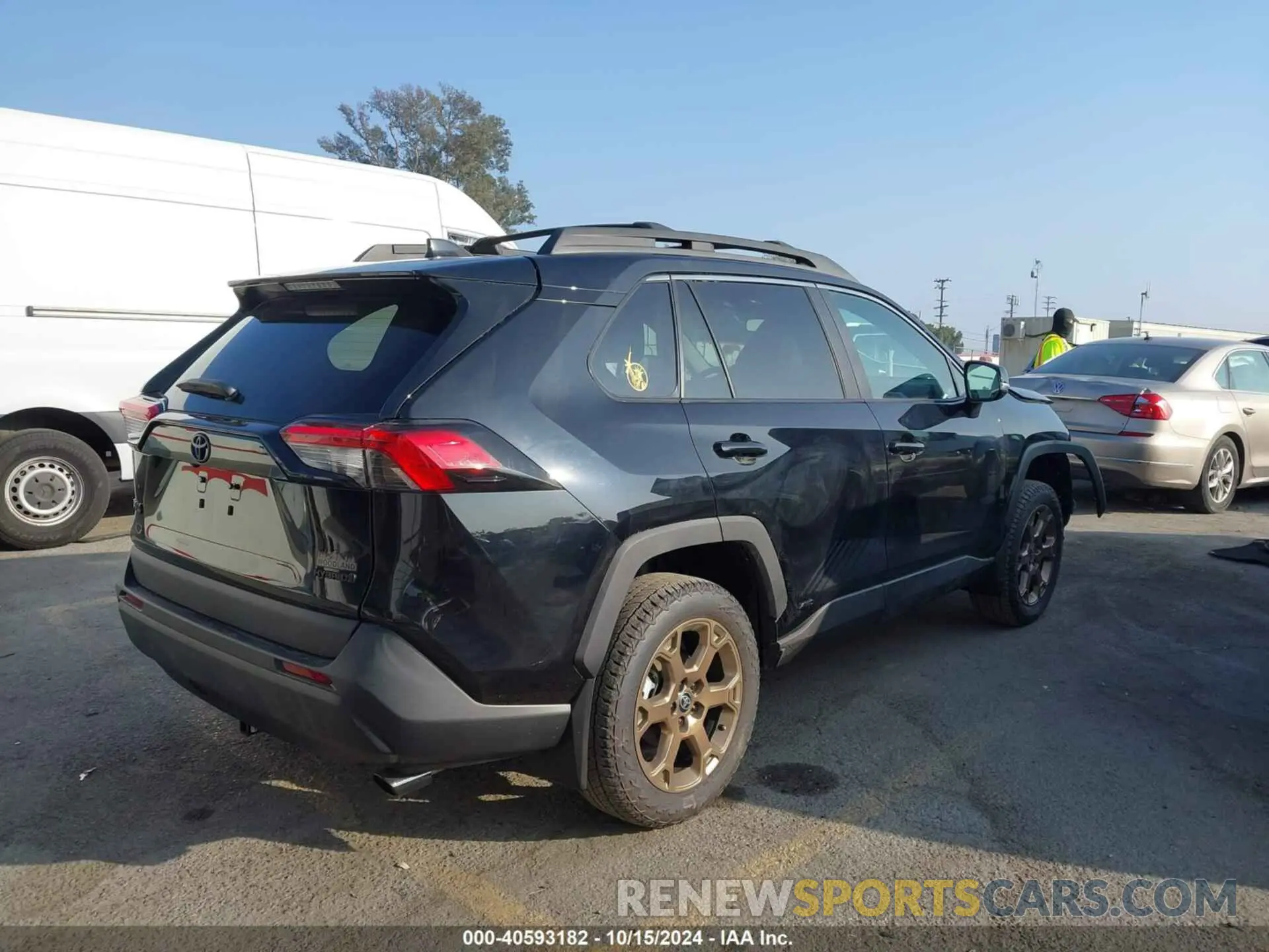 4 Photograph of a damaged car 2T3UWRFV8RW204576 TOYOTA RAV4 HYBRID 2024