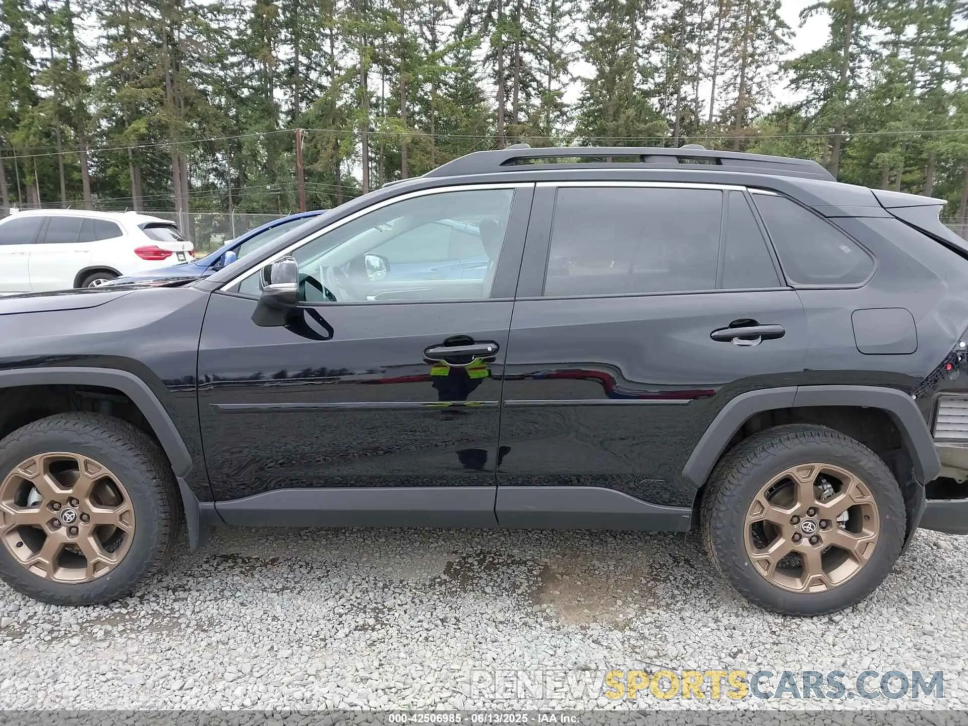 15 Photograph of a damaged car 2T3UWRFV9RW198724 TOYOTA RAV4 HYBRID 2024