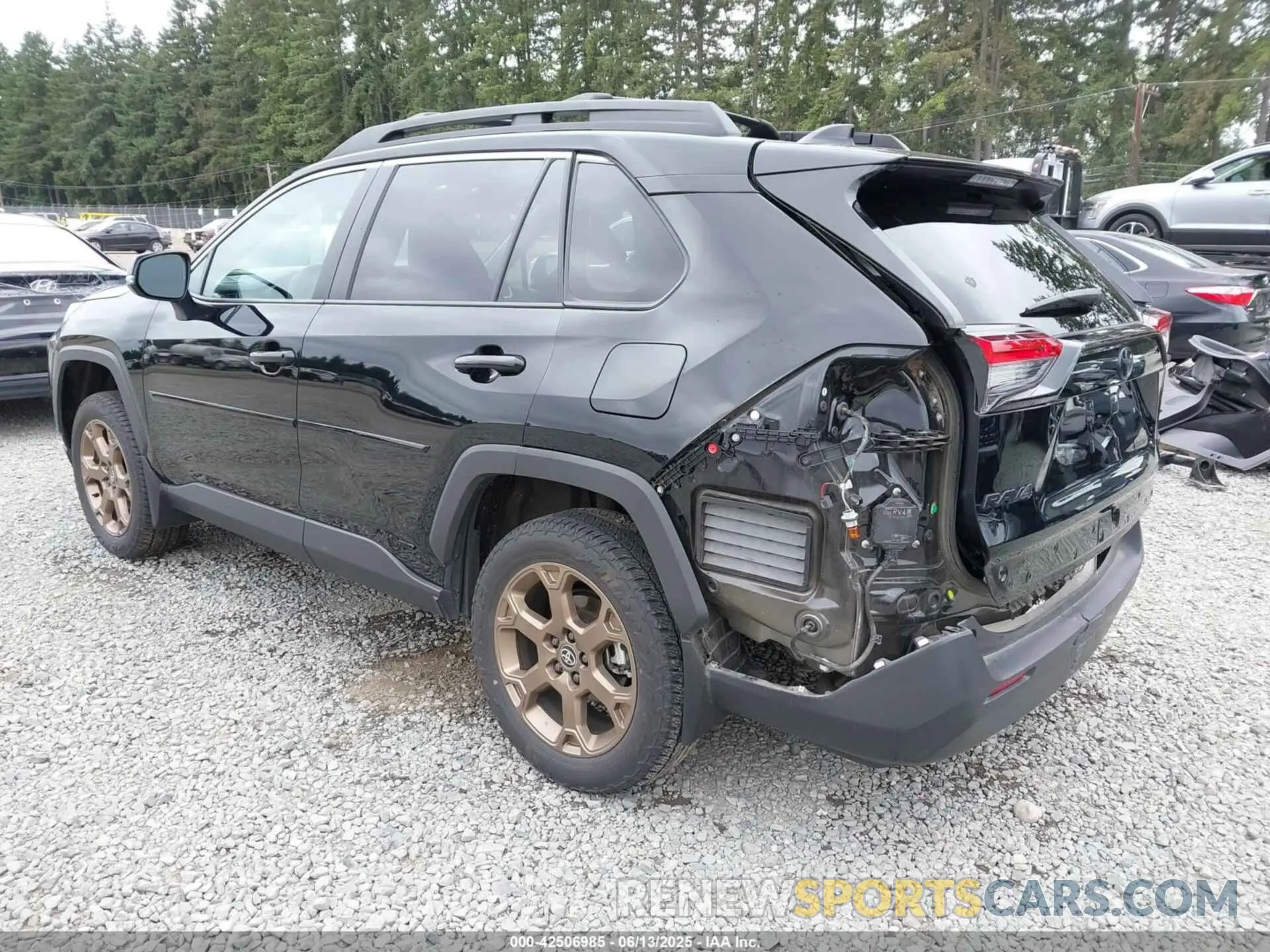 3 Photograph of a damaged car 2T3UWRFV9RW198724 TOYOTA RAV4 HYBRID 2024