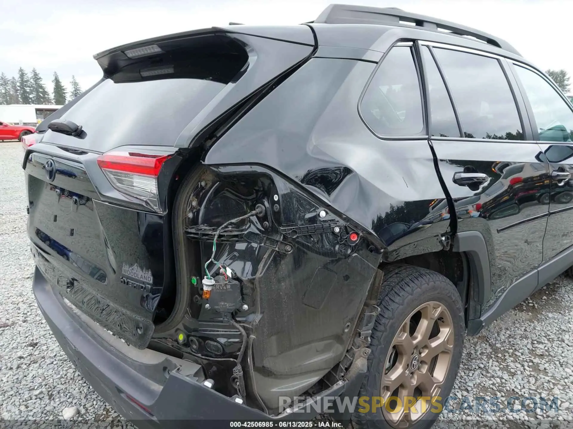6 Photograph of a damaged car 2T3UWRFV9RW198724 TOYOTA RAV4 HYBRID 2024