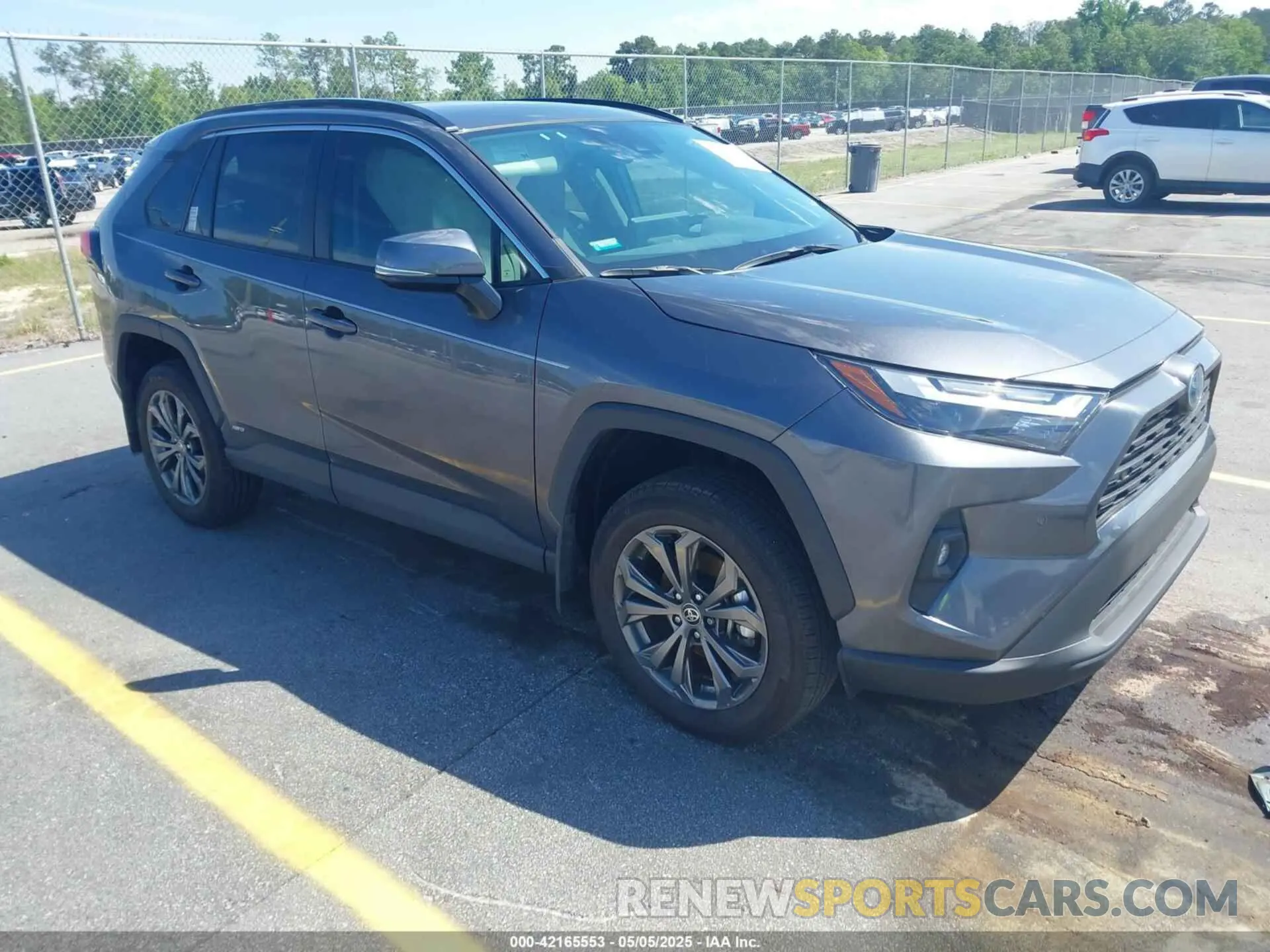1 Photograph of a damaged car 4T3B6RFV0RU152111 TOYOTA RAV4 HYBRID 2024