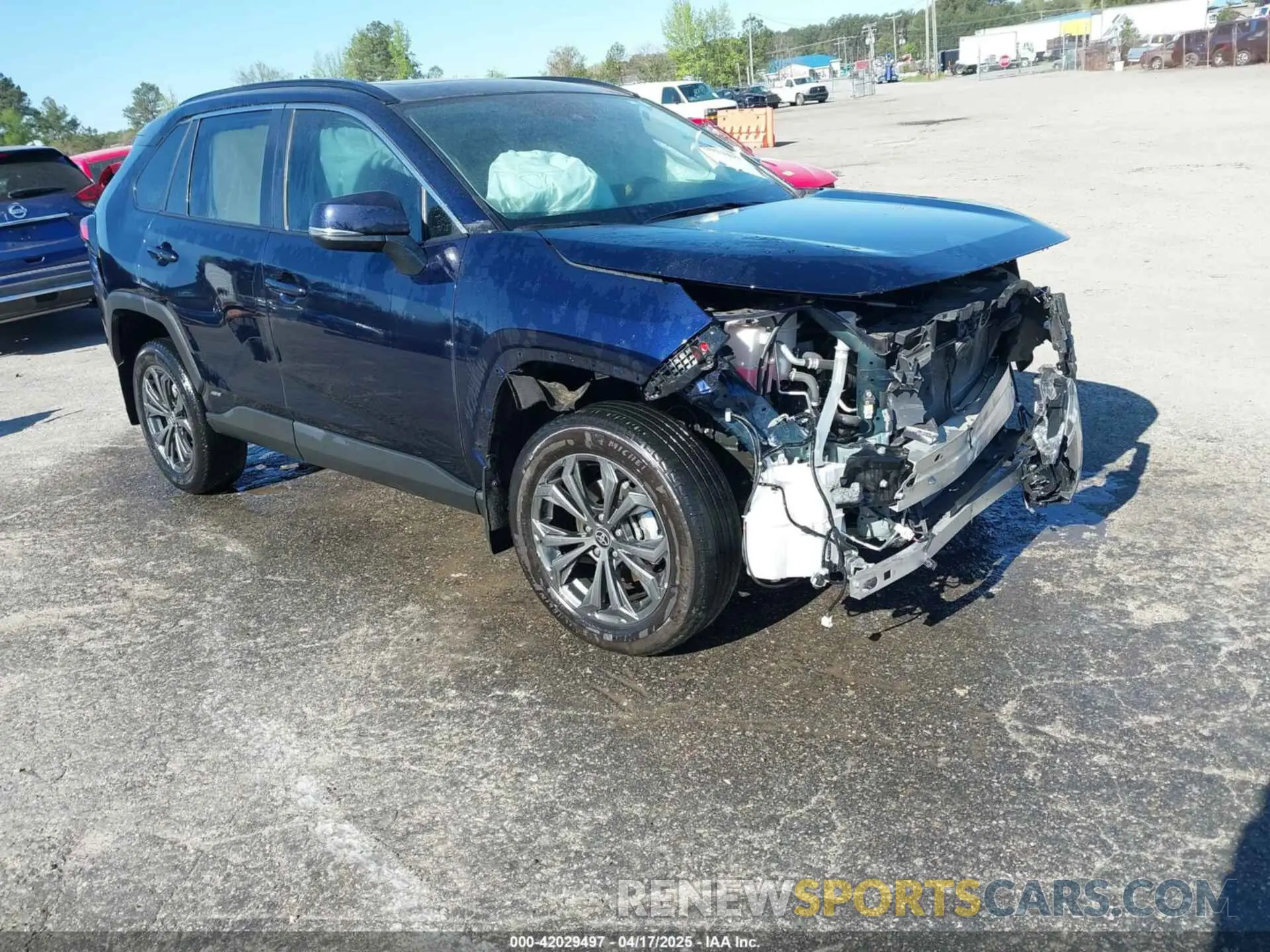 1 Фотография поврежденного автомобиля 4T3B6RFV5RU146160 TOYOTA RAV4 HYBRID 2024