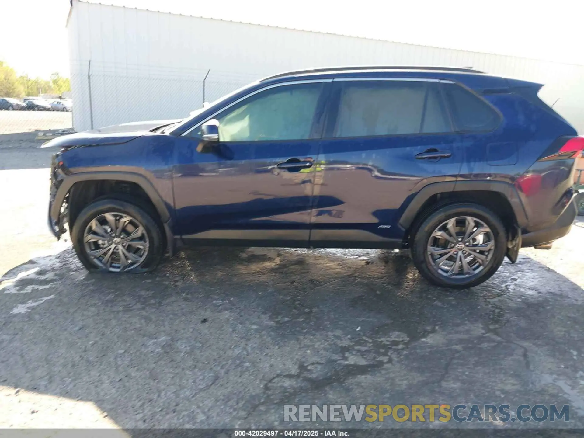 14 Фотография поврежденного автомобиля 4T3B6RFV5RU146160 TOYOTA RAV4 HYBRID 2024