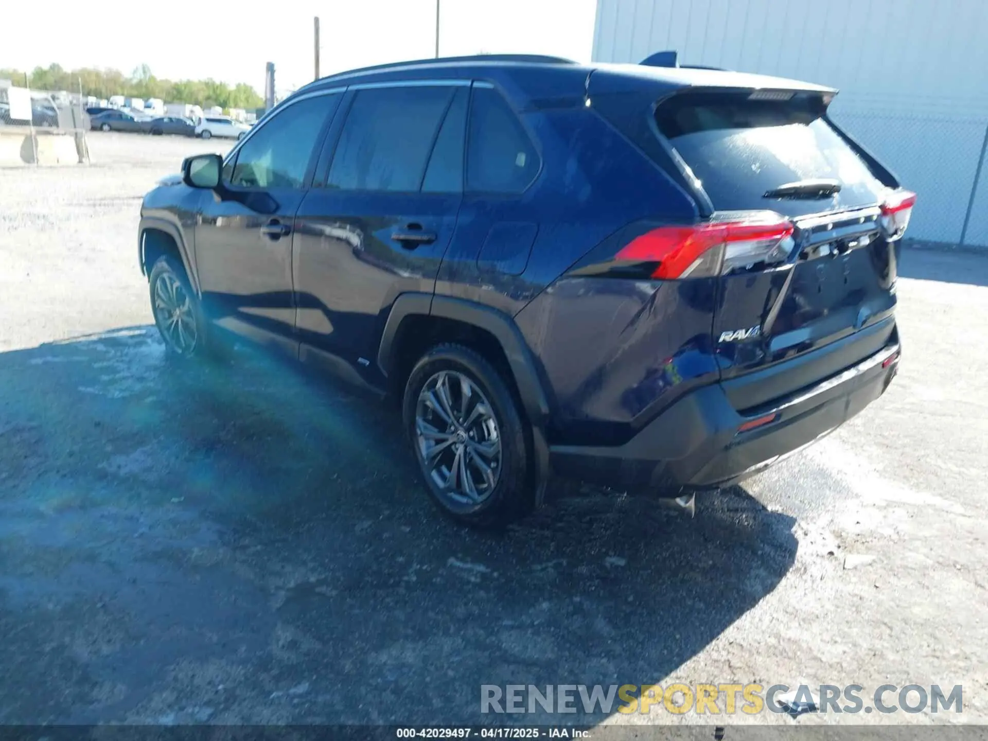 3 Фотография поврежденного автомобиля 4T3B6RFV5RU146160 TOYOTA RAV4 HYBRID 2024