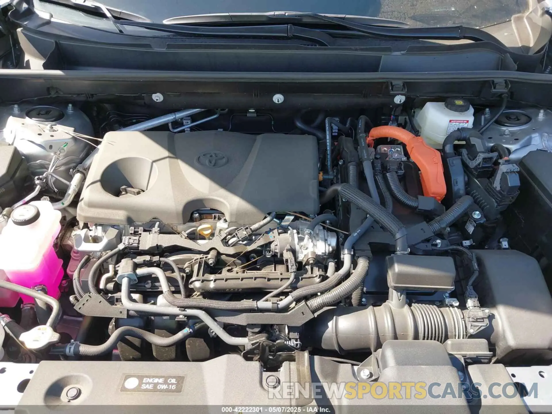 10 Photograph of a damaged car 4T3B6RFV6RU173416 TOYOTA RAV4 HYBRID 2024