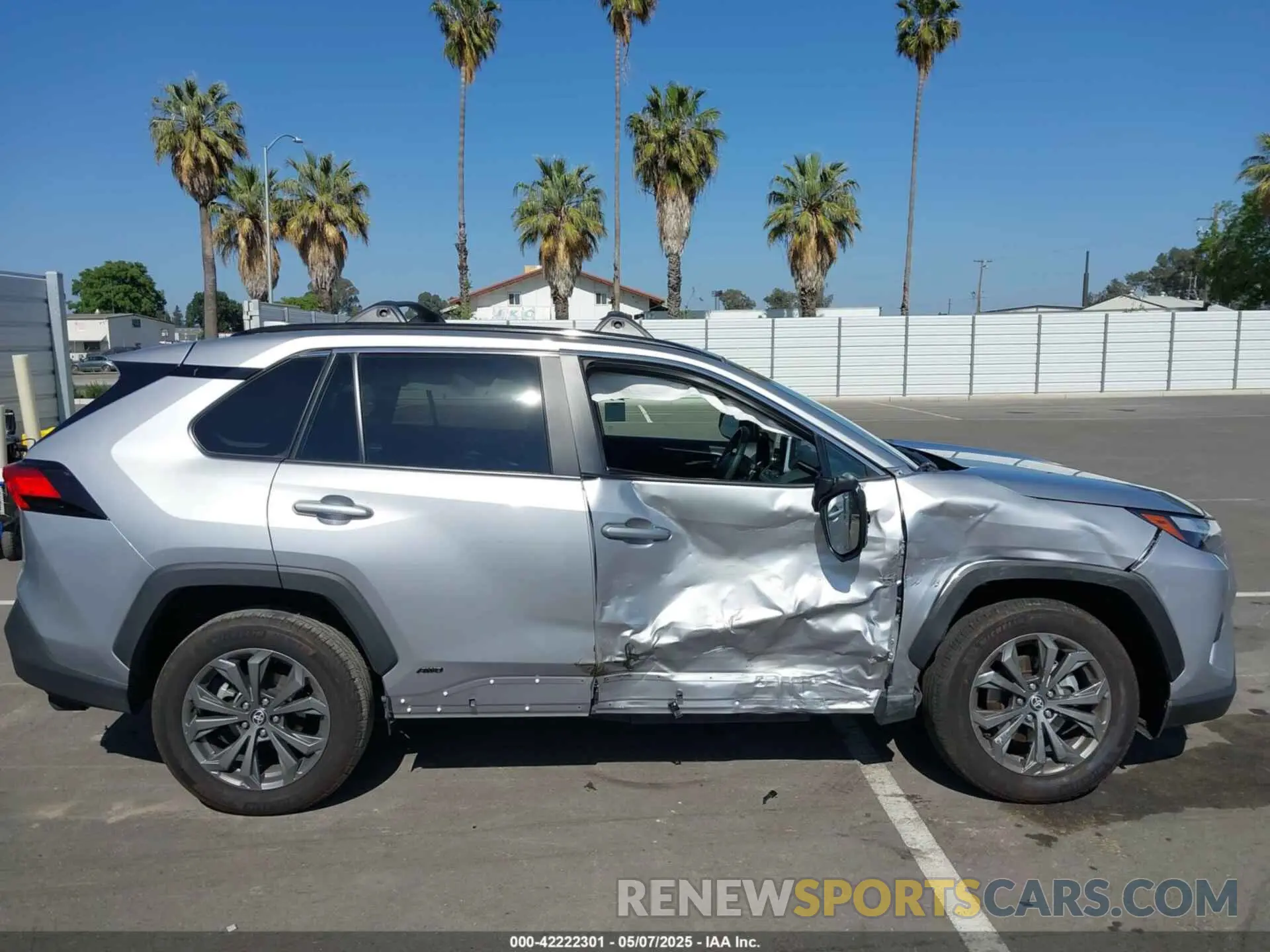 13 Photograph of a damaged car 4T3B6RFV6RU173416 TOYOTA RAV4 HYBRID 2024