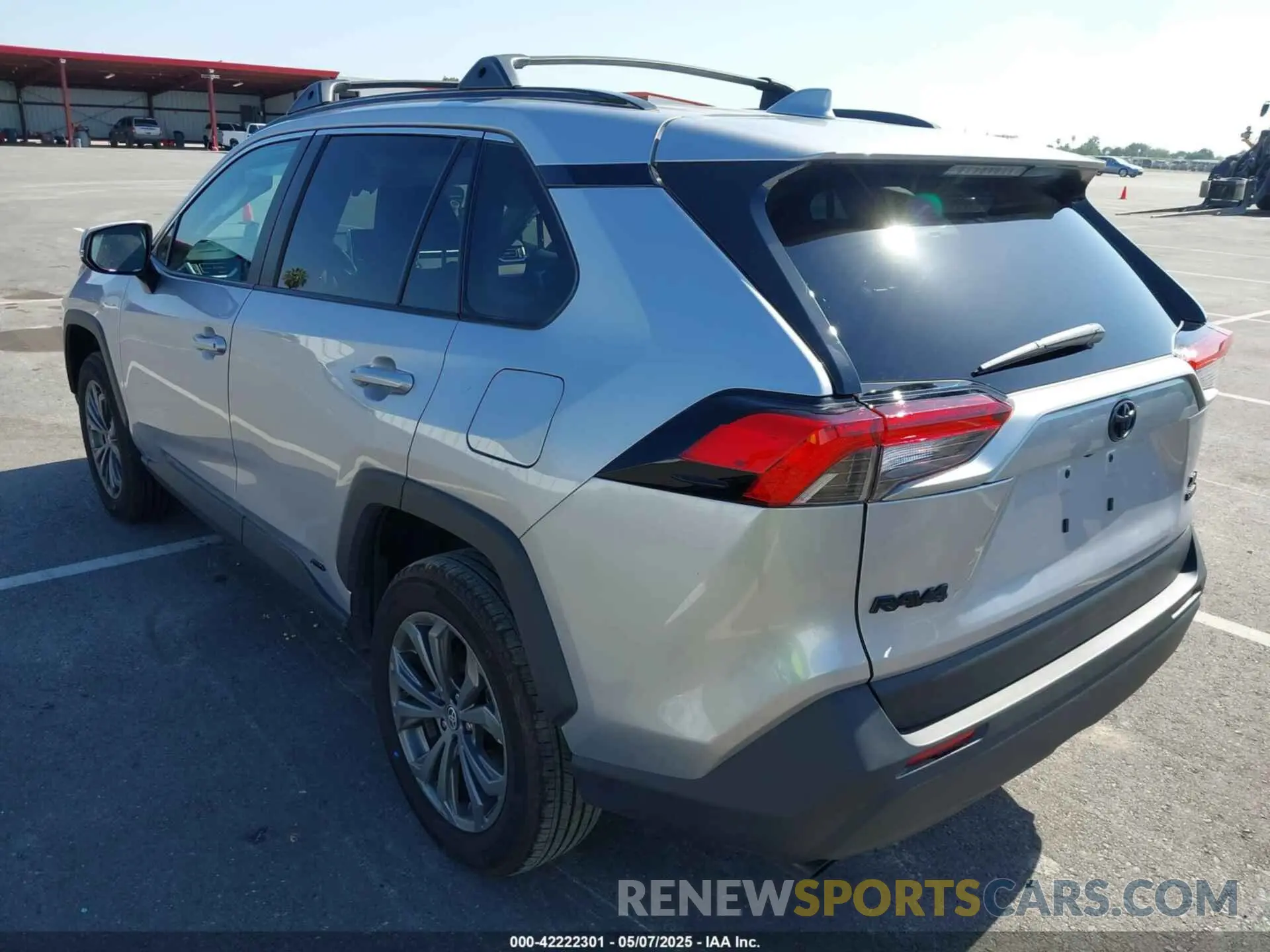 3 Photograph of a damaged car 4T3B6RFV6RU173416 TOYOTA RAV4 HYBRID 2024
