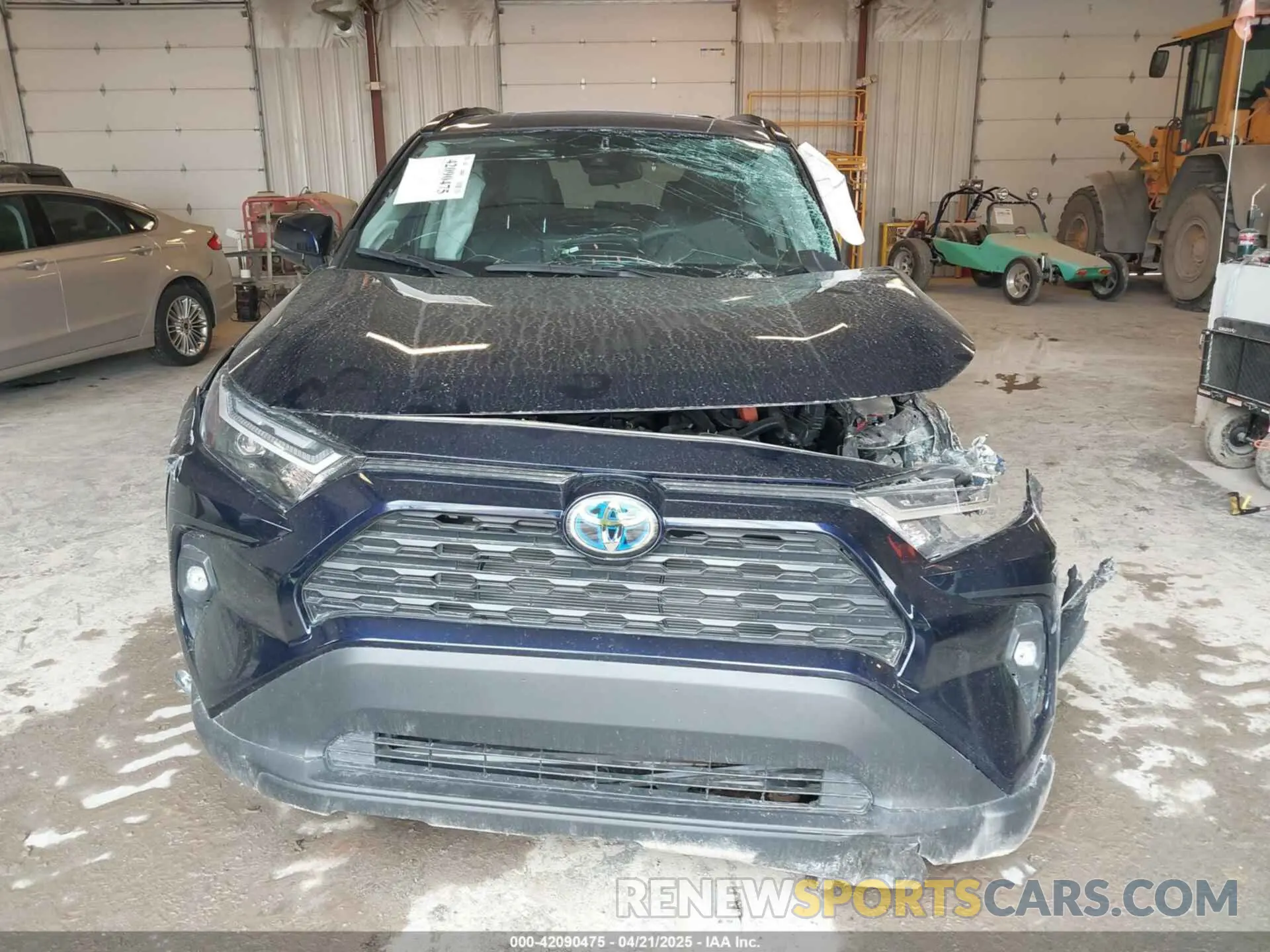 11 Фотография поврежденного автомобиля 4T3B6RFV8RU142717 TOYOTA RAV4 HYBRID 2024