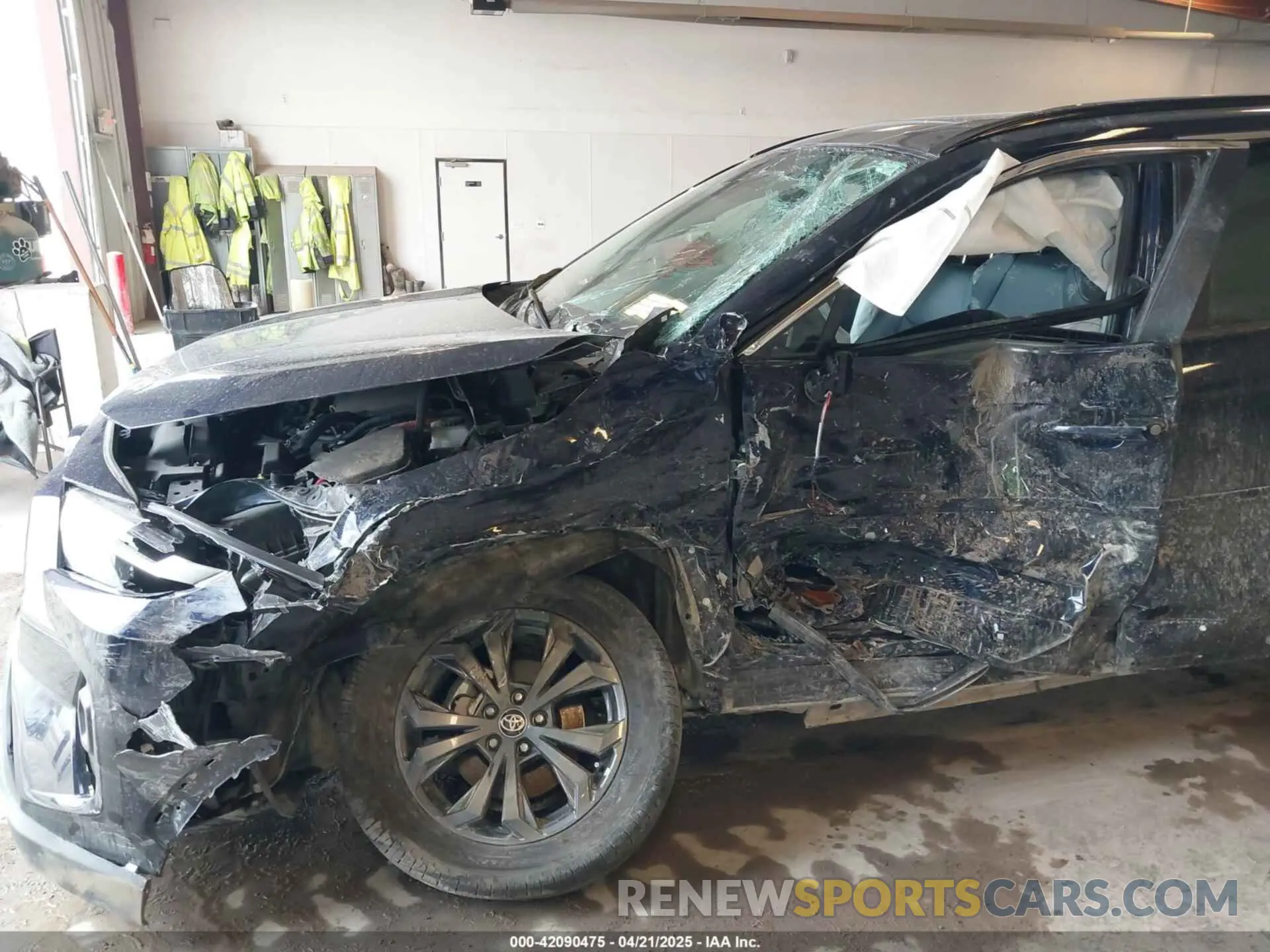 6 Фотография поврежденного автомобиля 4T3B6RFV8RU142717 TOYOTA RAV4 HYBRID 2024