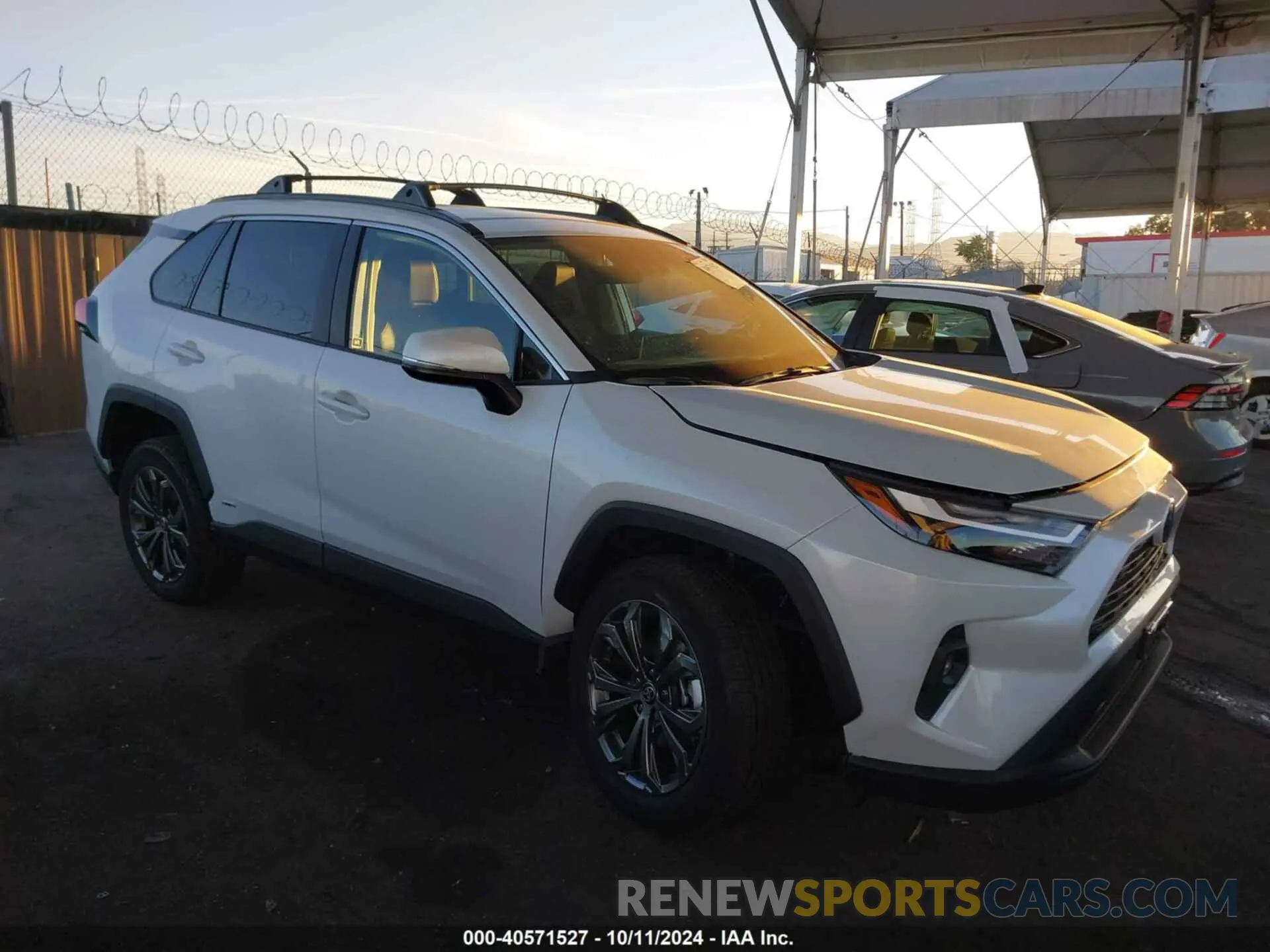 1 Фотография поврежденного автомобиля 4T3B6RFV9RU156352 TOYOTA RAV4 HYBRID 2024