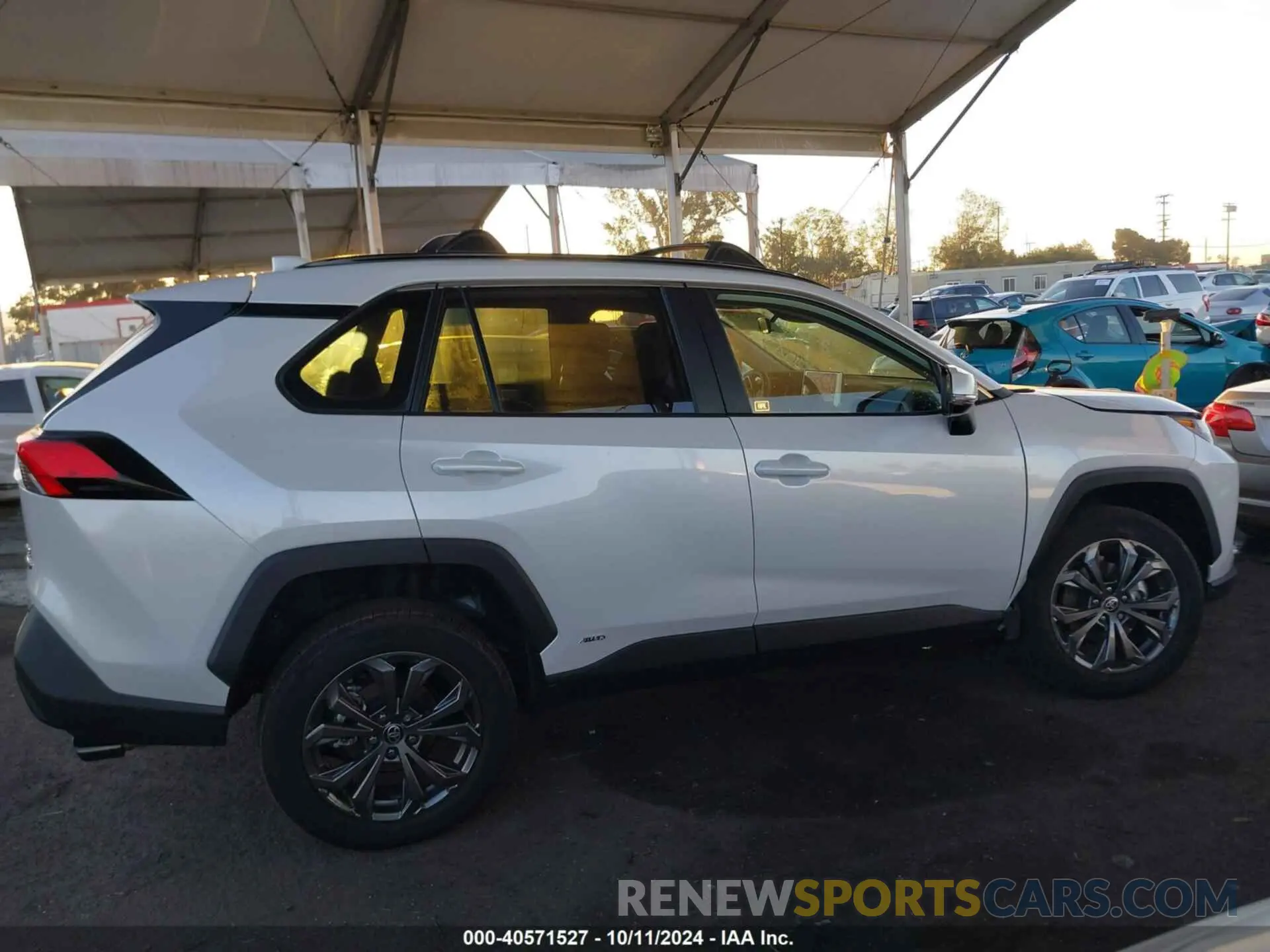 13 Фотография поврежденного автомобиля 4T3B6RFV9RU156352 TOYOTA RAV4 HYBRID 2024