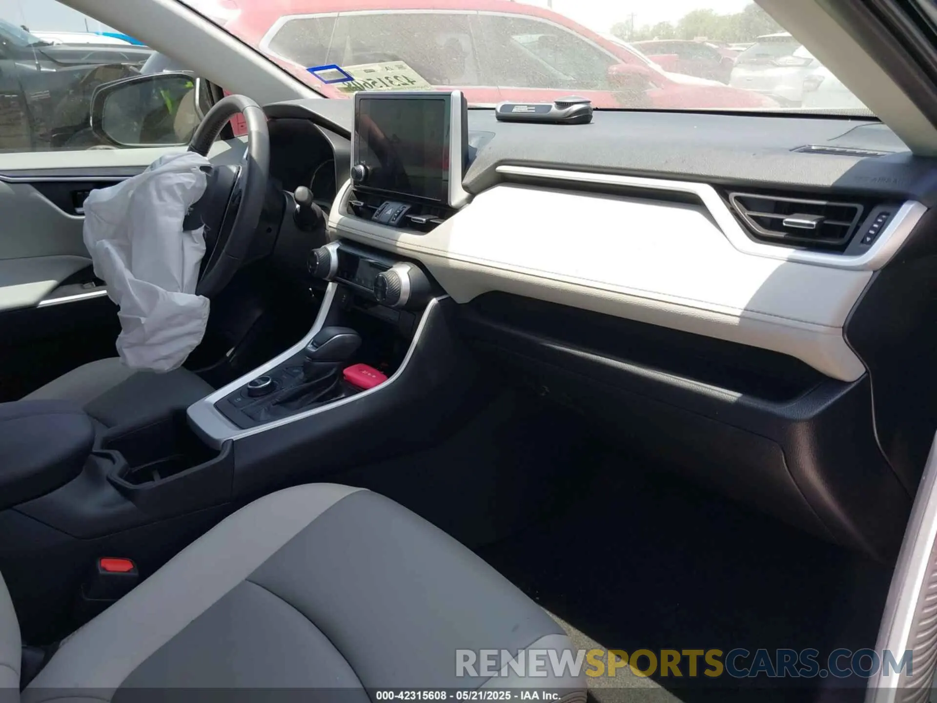 5 Фотография поврежденного автомобиля 4T3B6RFV9RU169117 TOYOTA RAV4 HYBRID 2024
