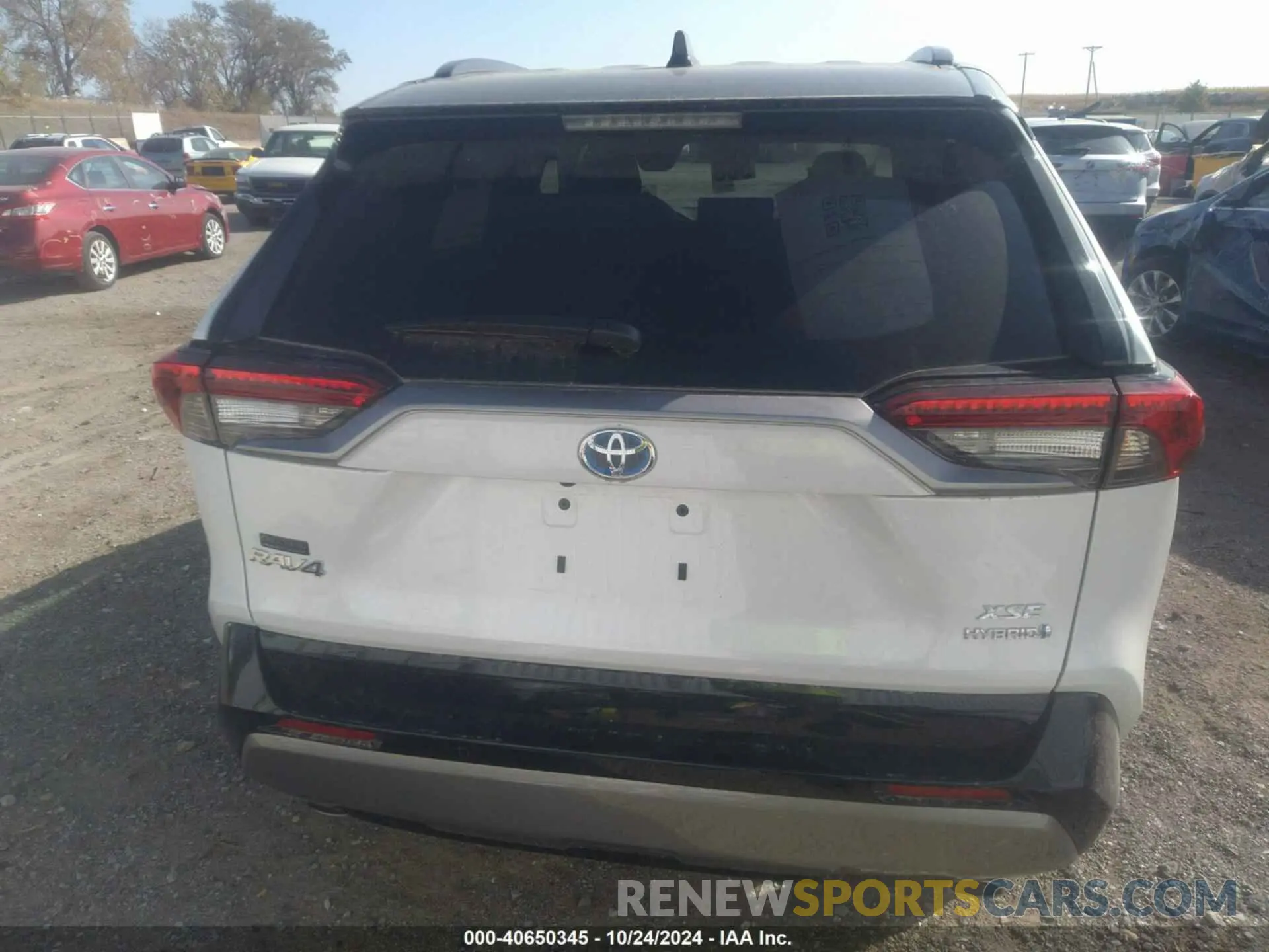 17 Photograph of a damaged car 4T3E6RFV0RU167463 TOYOTA RAV4 HYBRID 2024