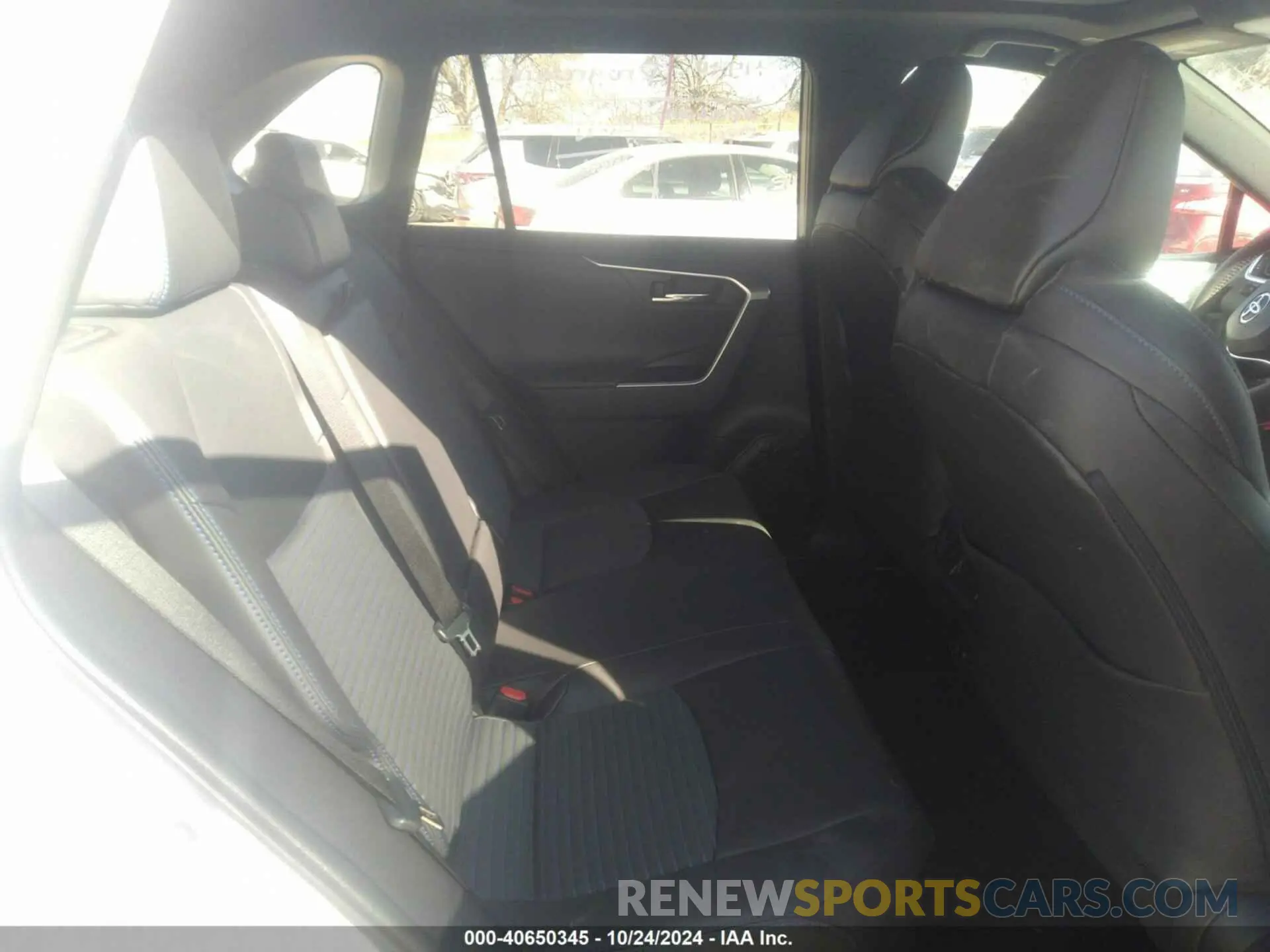 8 Photograph of a damaged car 4T3E6RFV0RU167463 TOYOTA RAV4 HYBRID 2024