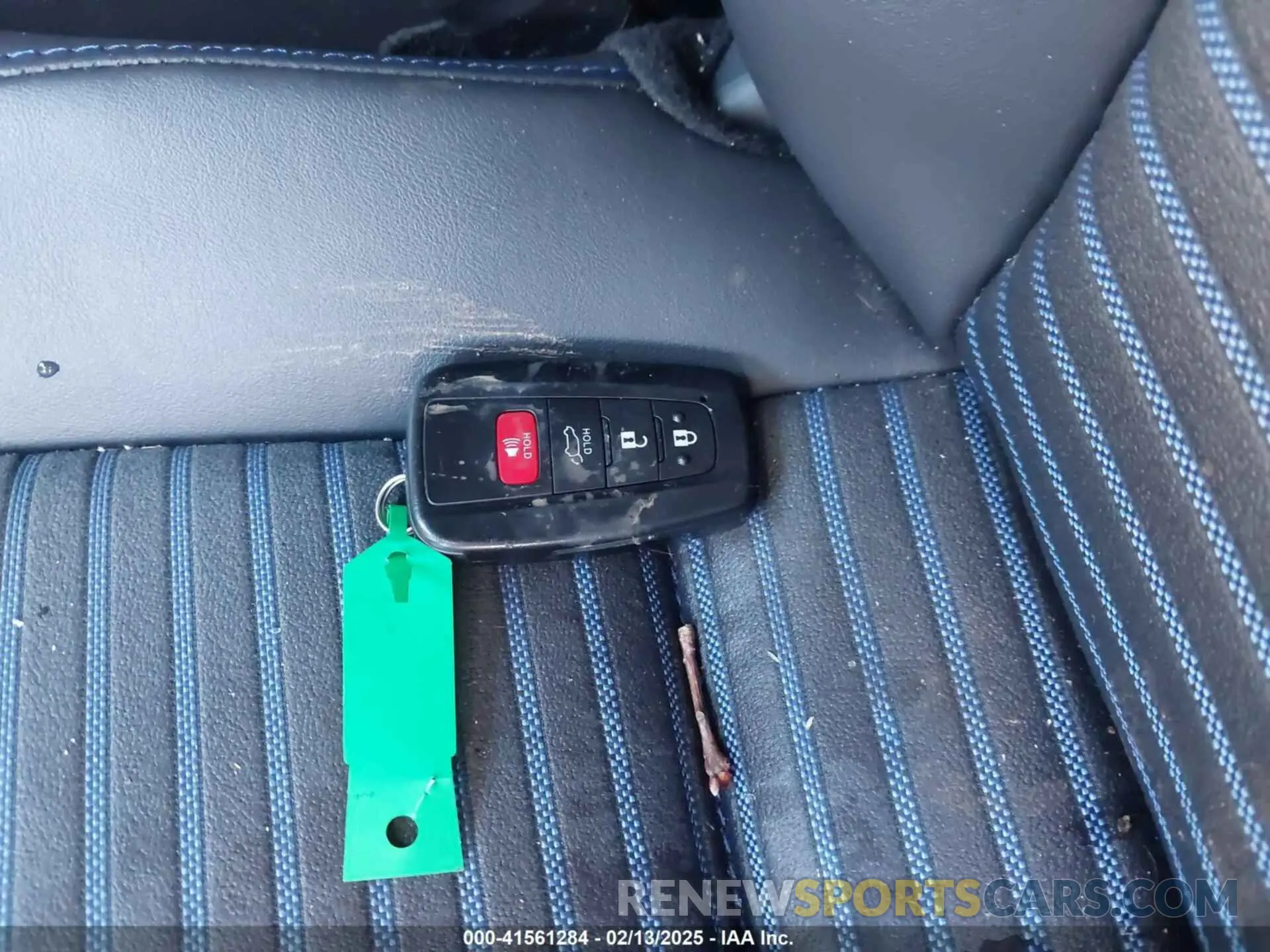 11 Photograph of a damaged car 4T3E6RFV6RU144463 TOYOTA RAV4 HYBRID 2024