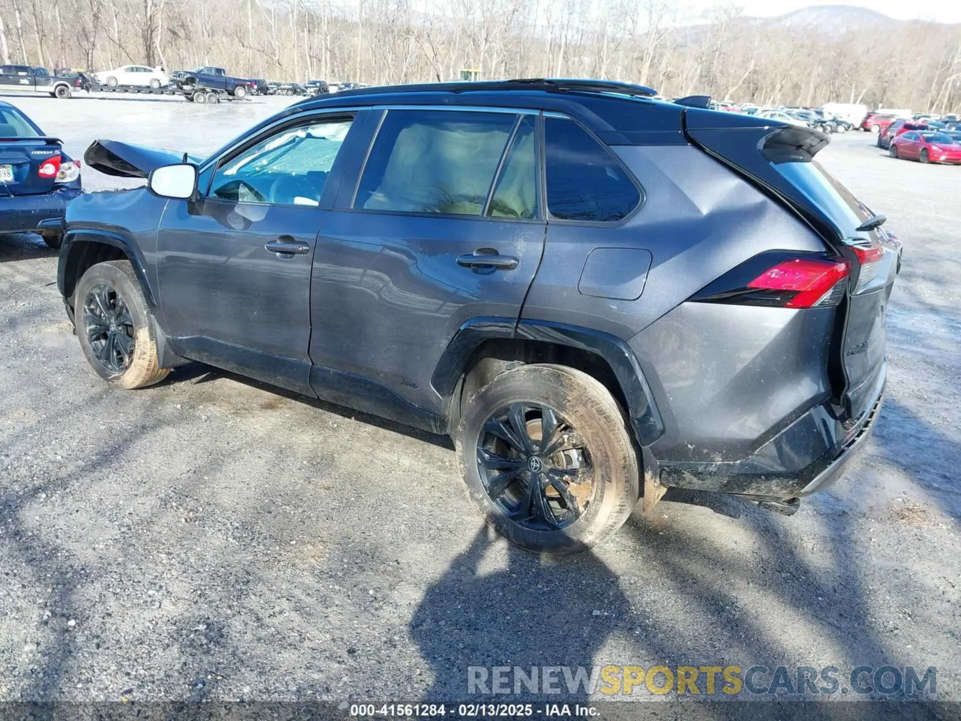 3 Photograph of a damaged car 4T3E6RFV6RU144463 TOYOTA RAV4 HYBRID 2024