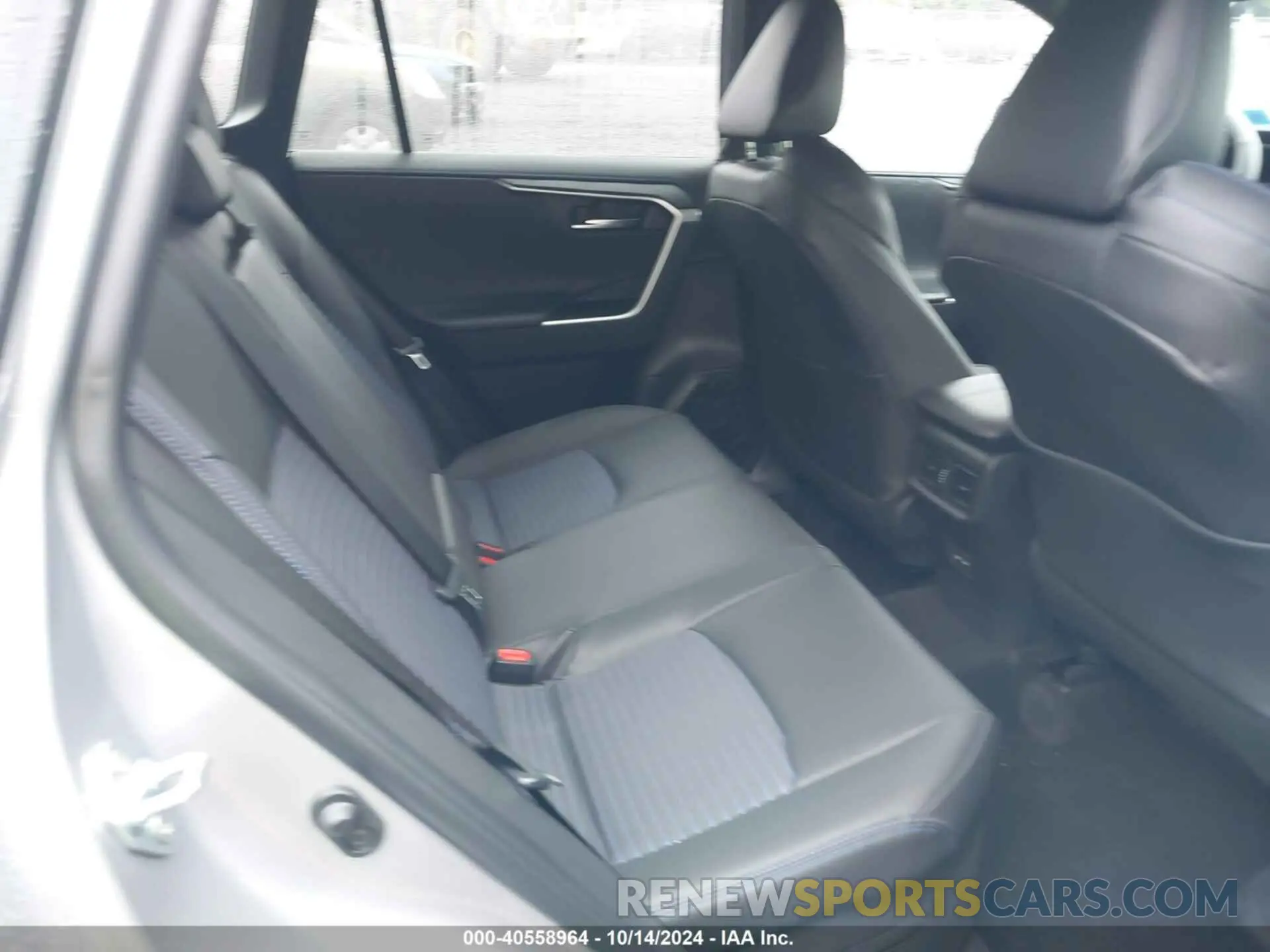 8 Photograph of a damaged car 4T3E6RFV6RU164213 TOYOTA RAV4 HYBRID 2024
