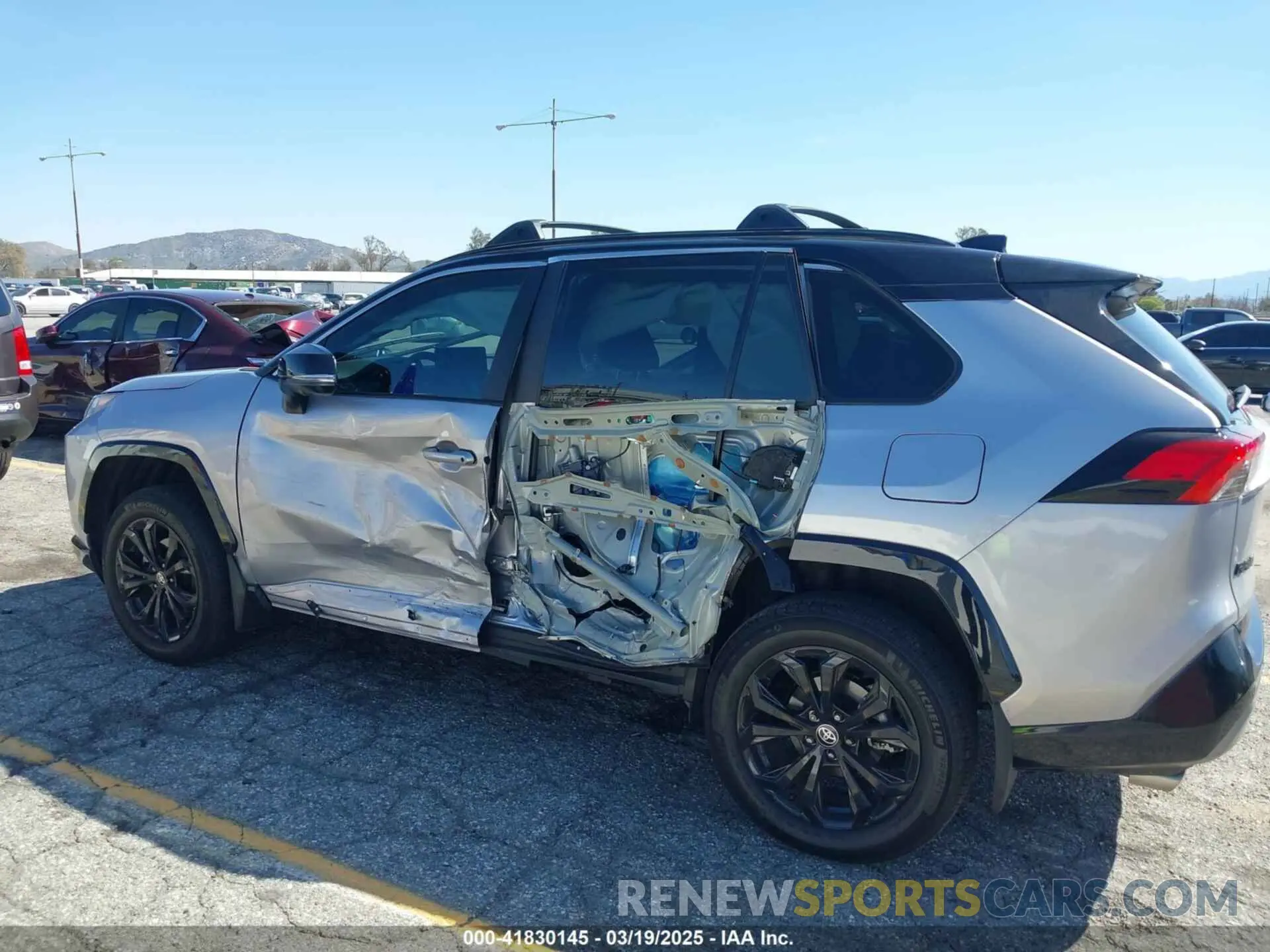 14 Фотография поврежденного автомобиля 4T3E6RFV8RU146540 TOYOTA RAV4 HYBRID 2024