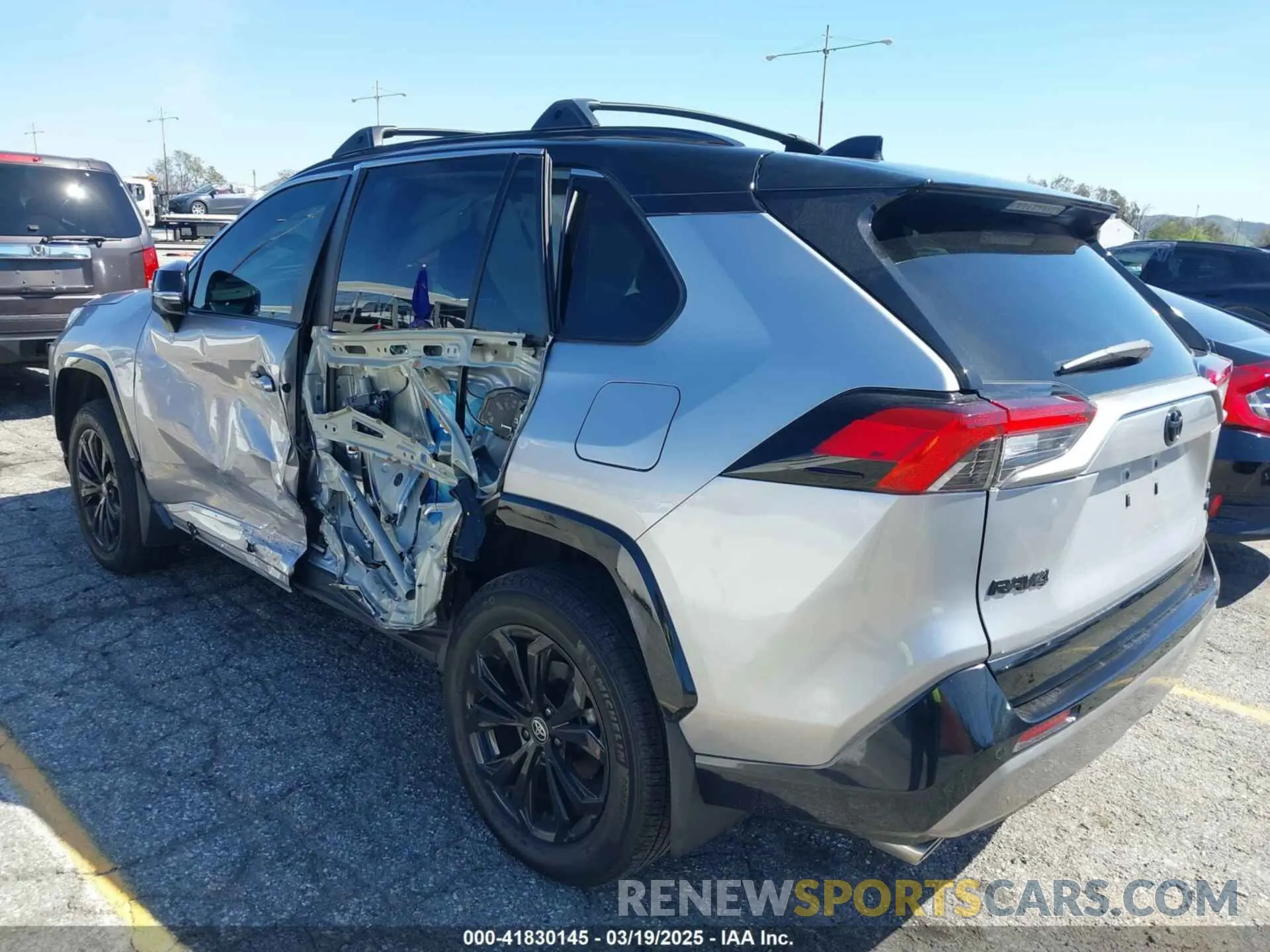 3 Фотография поврежденного автомобиля 4T3E6RFV8RU146540 TOYOTA RAV4 HYBRID 2024