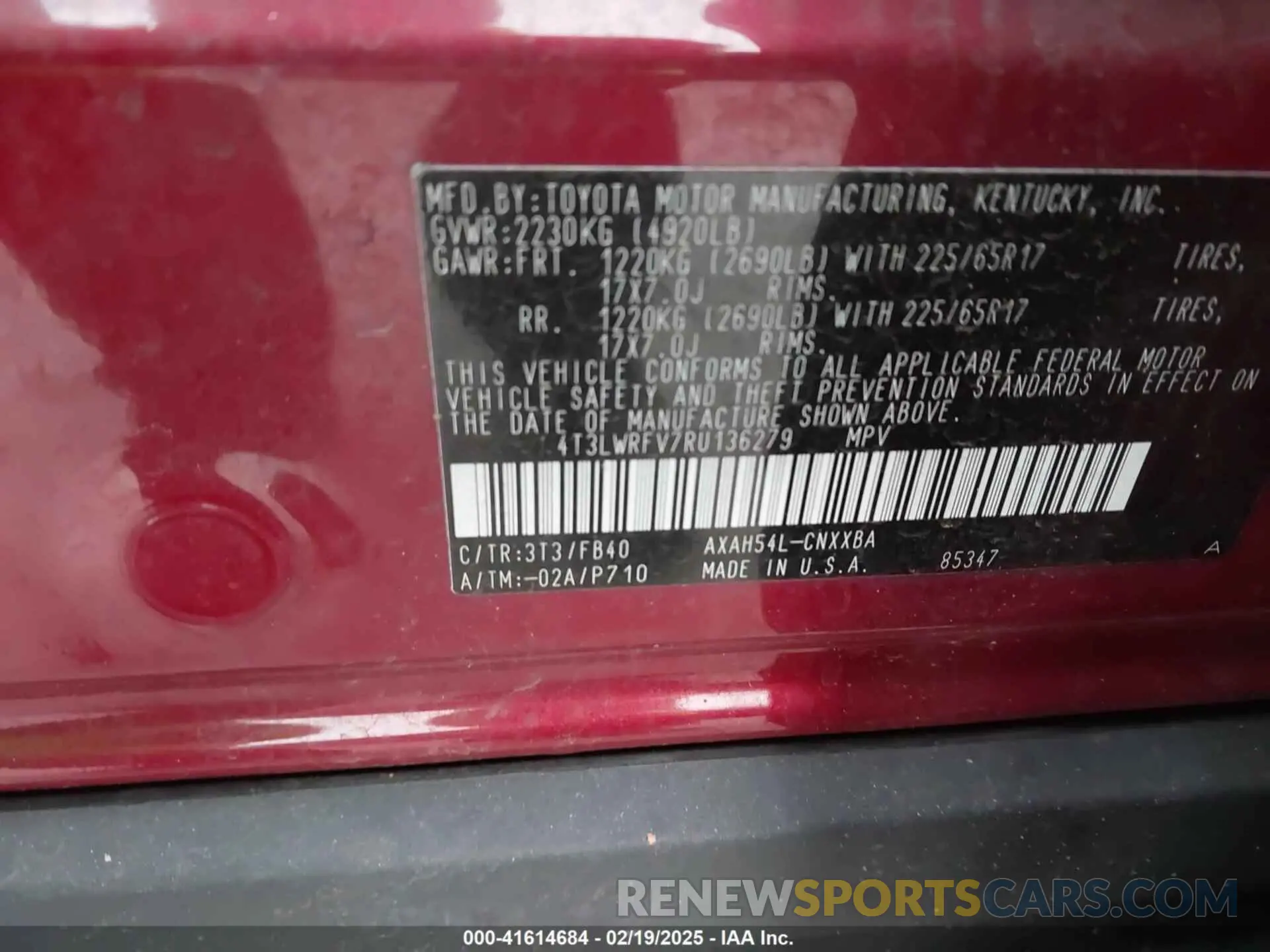 9 Photograph of a damaged car 4T3LWRFV7RU136279 TOYOTA RAV4 HYBRID 2024