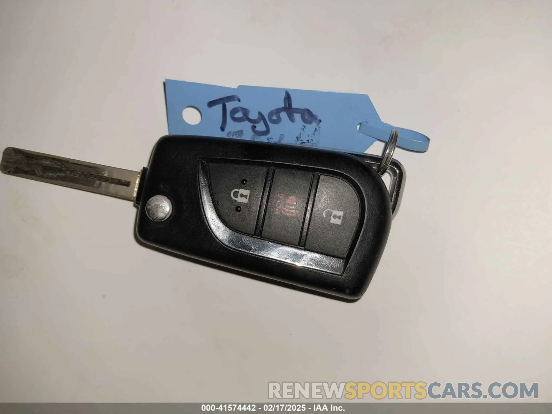 11 Photograph of a damaged car 4T3MWRFV8RU133105 TOYOTA RAV4 HYBRID 2024