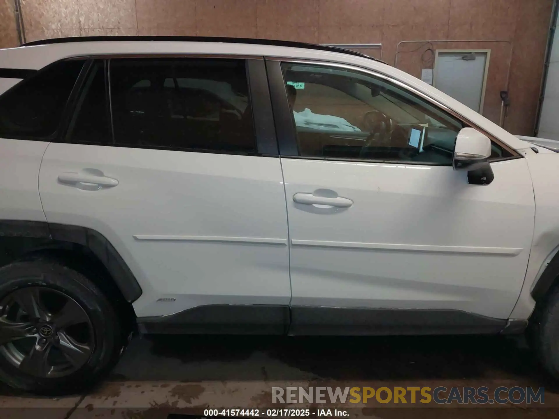 13 Photograph of a damaged car 4T3MWRFV8RU133105 TOYOTA RAV4 HYBRID 2024