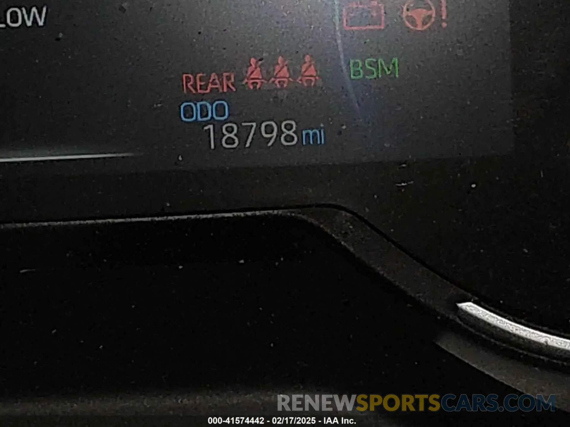 15 Photograph of a damaged car 4T3MWRFV8RU133105 TOYOTA RAV4 HYBRID 2024