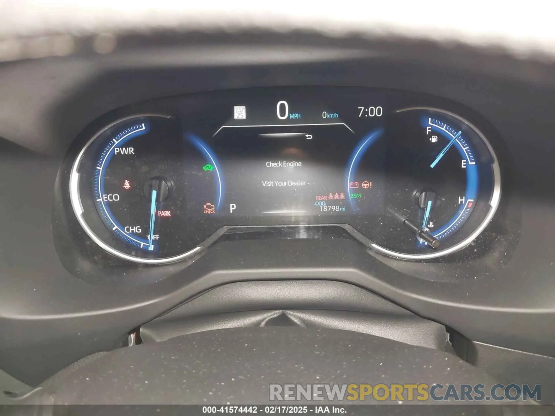 7 Photograph of a damaged car 4T3MWRFV8RU133105 TOYOTA RAV4 HYBRID 2024