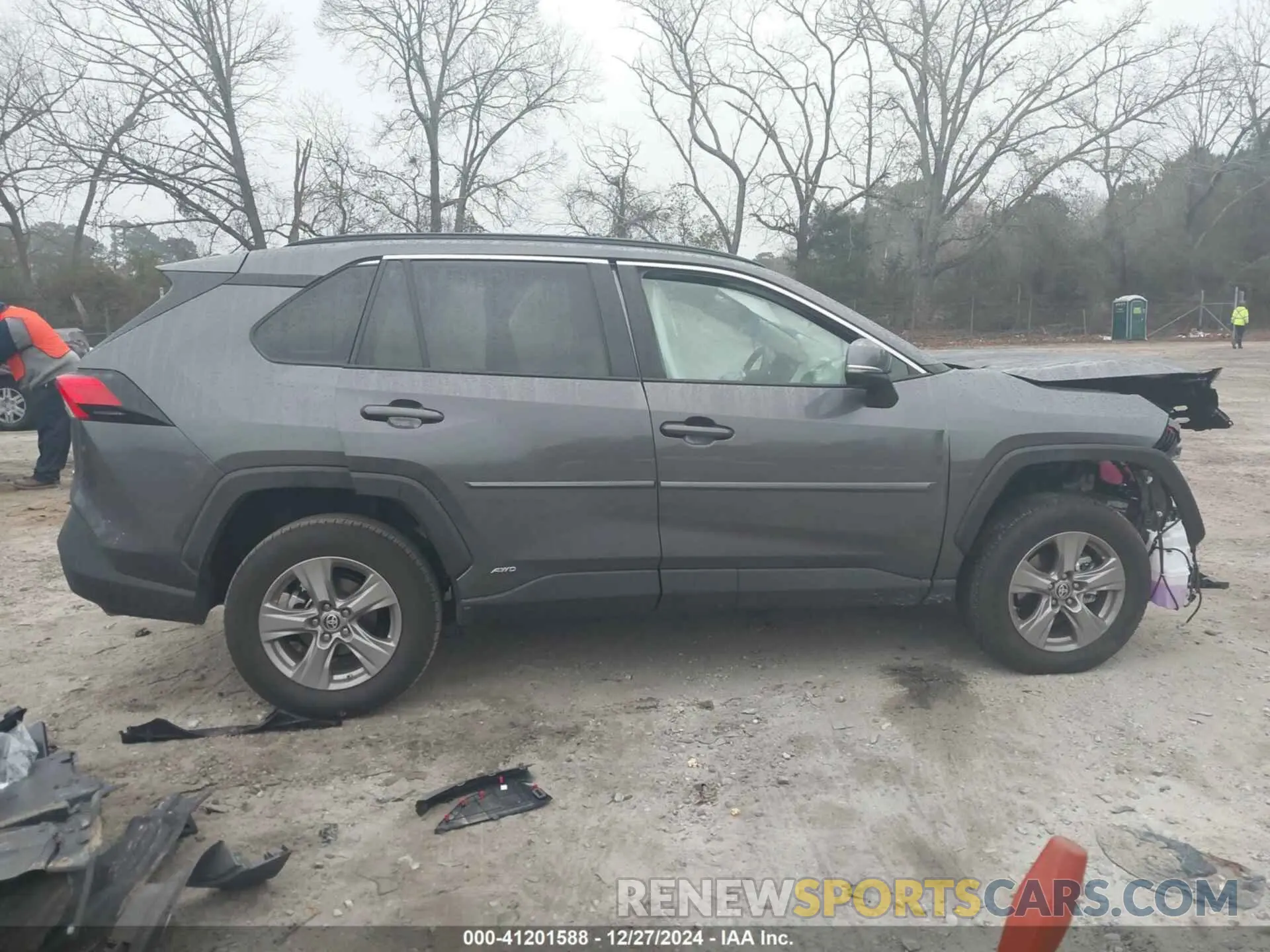 14 Photograph of a damaged car 4T3MWRFV8RU157551 TOYOTA RAV4 HYBRID 2024