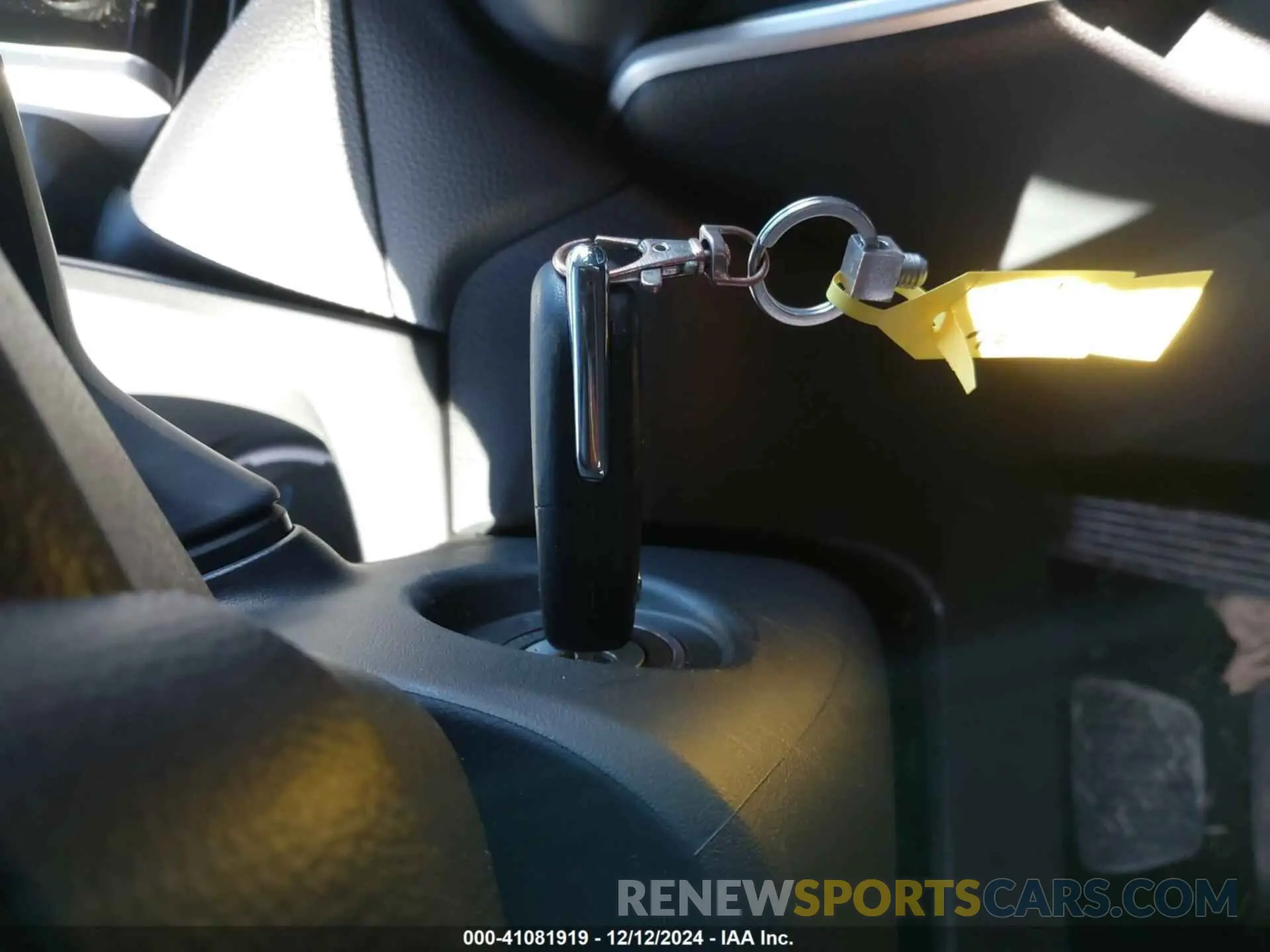 11 Photograph of a damaged car 4T3MWRFVXRU158961 TOYOTA RAV4 HYBRID 2024