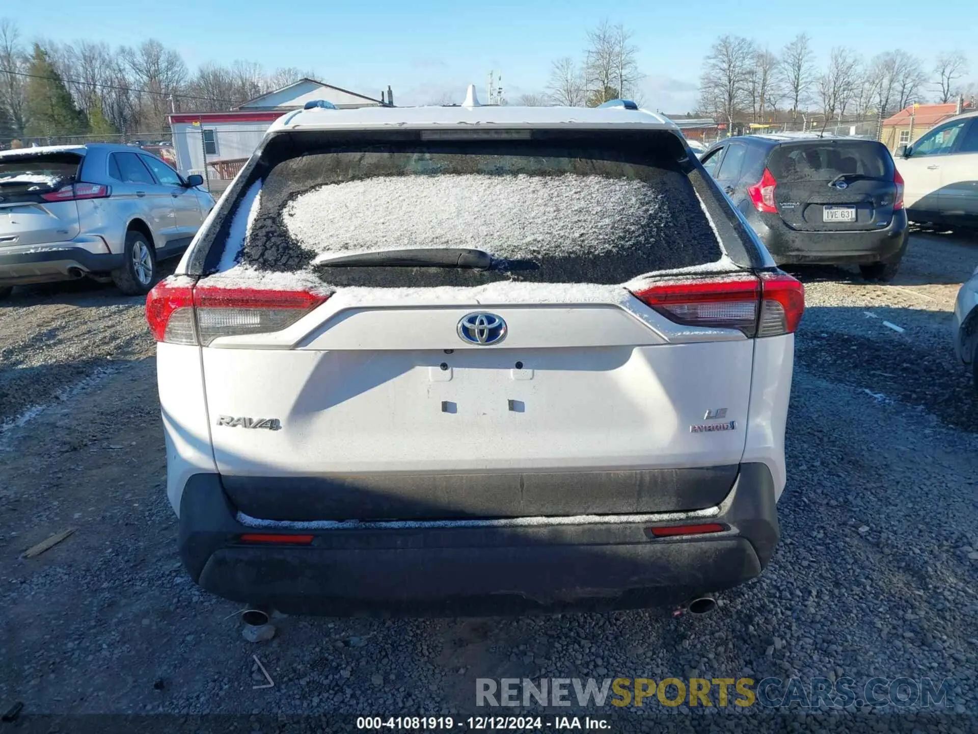 16 Photograph of a damaged car 4T3MWRFVXRU158961 TOYOTA RAV4 HYBRID 2024