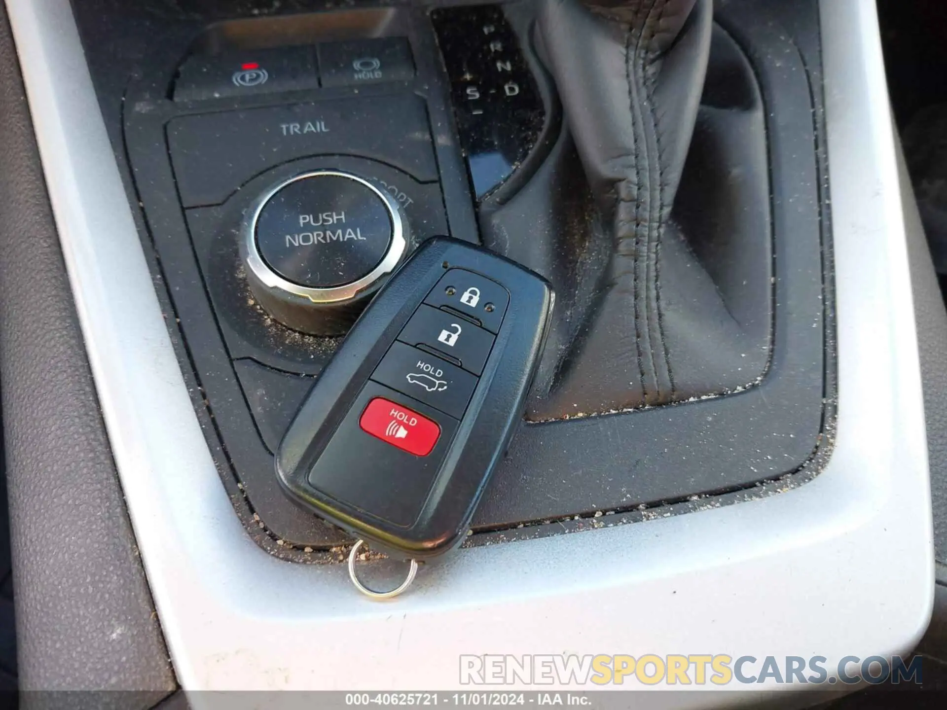 11 Фотография поврежденного автомобиля 4T3RWRFV1RU112652 TOYOTA RAV4 HYBRID 2024