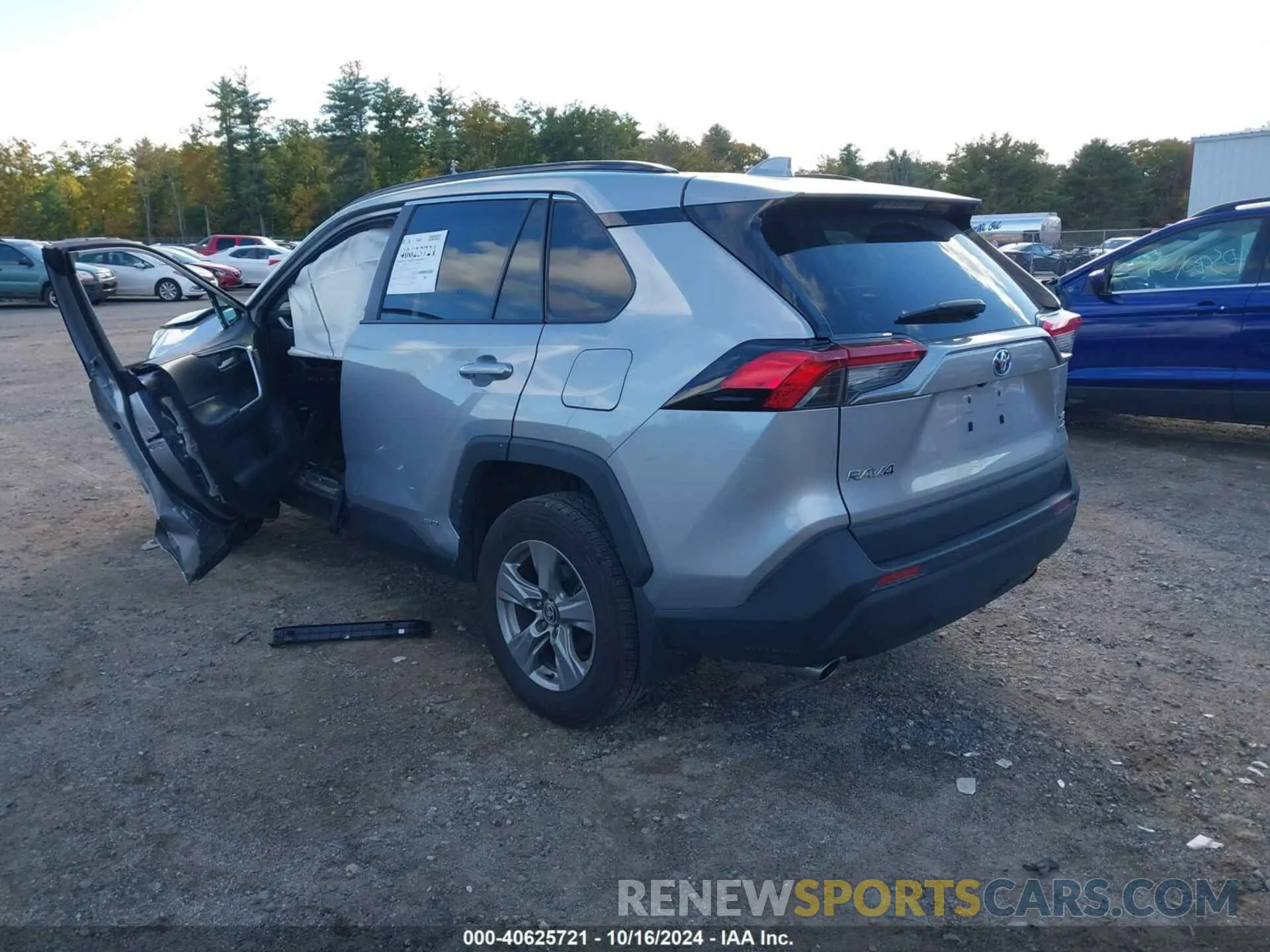3 Фотография поврежденного автомобиля 4T3RWRFV1RU112652 TOYOTA RAV4 HYBRID 2024