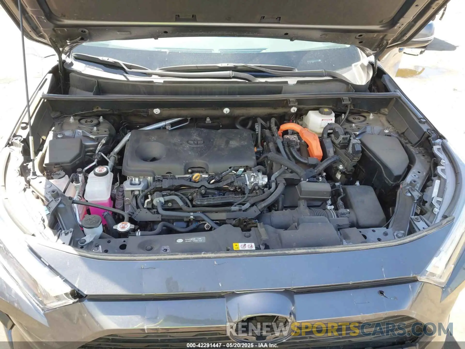 10 Photograph of a damaged car 4T3RWRFV1RU127619 TOYOTA RAV4 HYBRID 2024