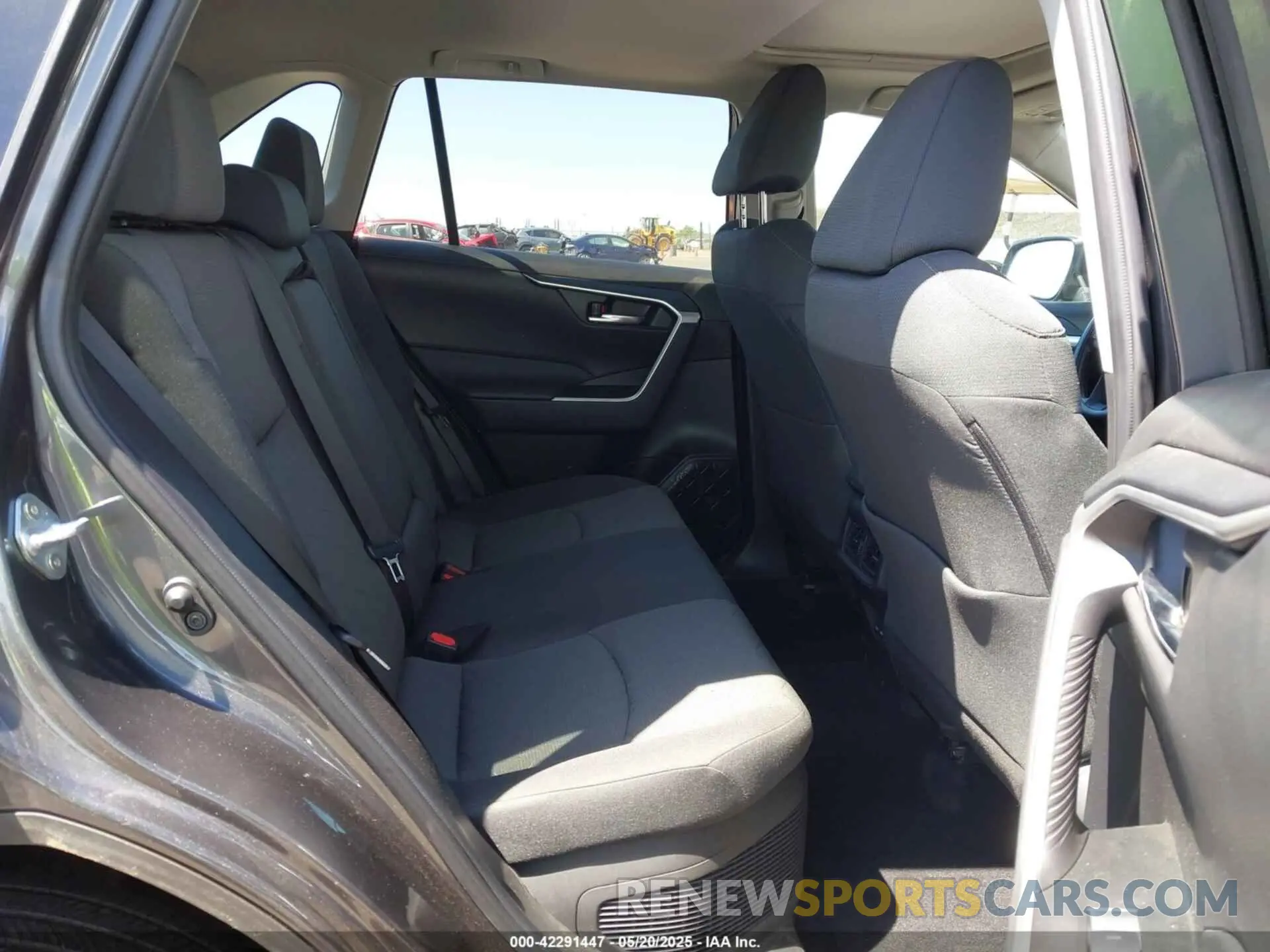 8 Photograph of a damaged car 4T3RWRFV1RU127619 TOYOTA RAV4 HYBRID 2024